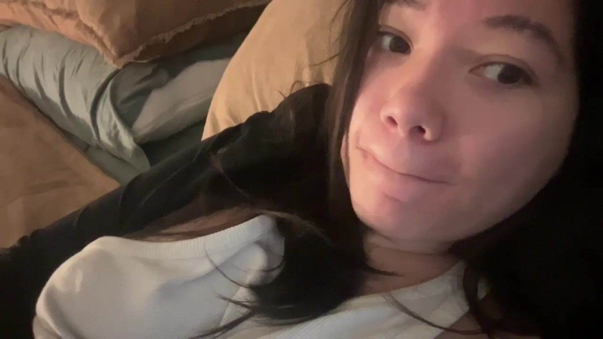 Gallery image thumbnail from imava's myfreecams stream on, 11/16/2024, 23:48 image 9 of 20