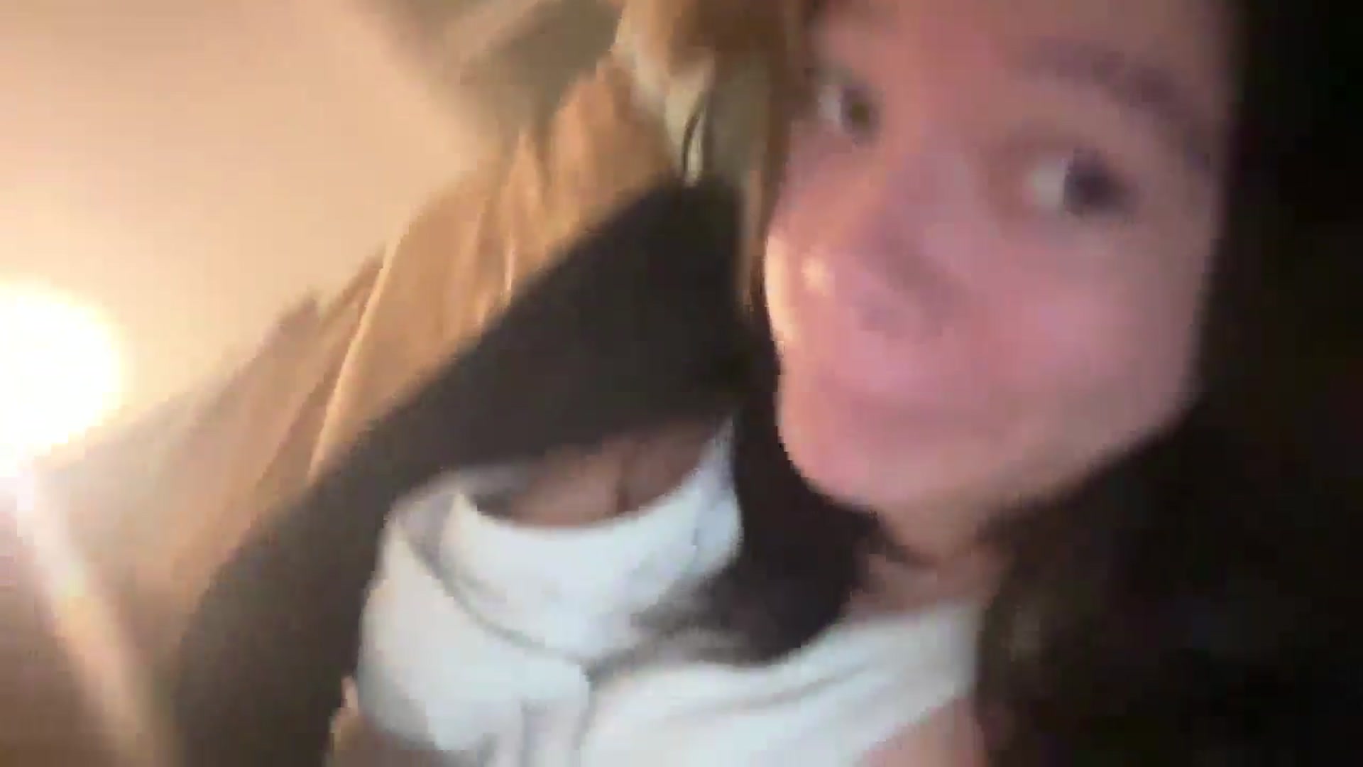 Gallery image thumbnail from imava's myfreecams stream on, 11/16/2024, 23:48 image 13 of 20