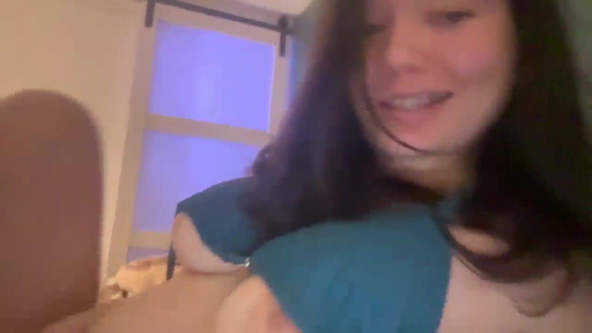 Gallery image thumbnail from imava's myfreecams stream on, 11/17/2024, 10:43 image 5 of 20