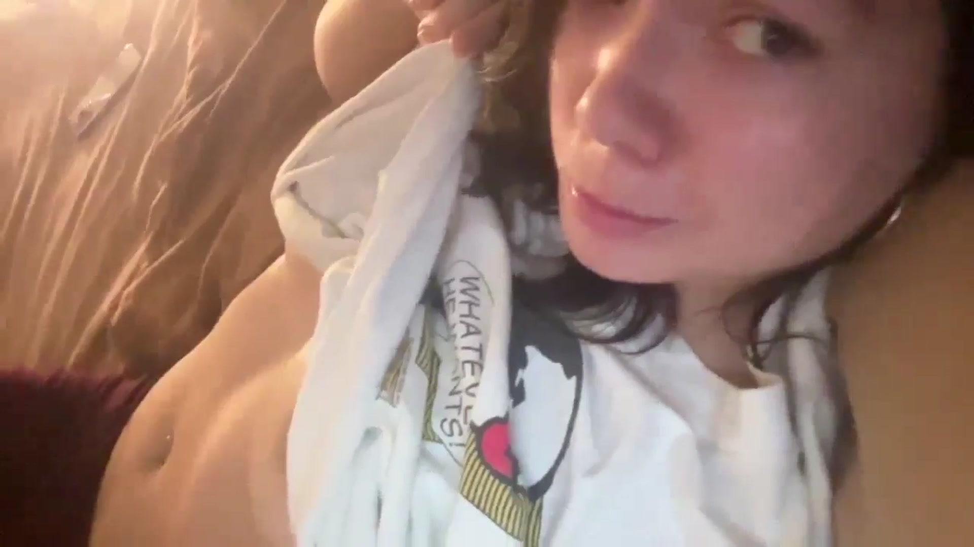 Gallery image thumbnail from imava's myfreecams stream on, 11/21/2024, 24:03 image 5 of 20