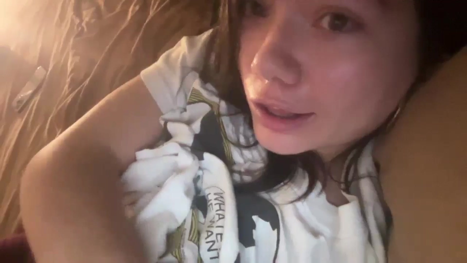 Gallery image thumbnail from imava's myfreecams stream on, 11/21/2024, 24:03 image 6 of 20