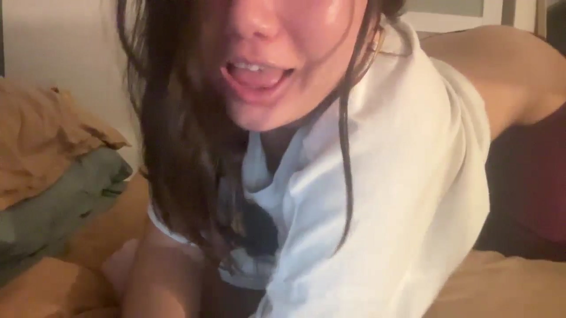 Gallery image thumbnail from imava's myfreecams stream on, 11/21/2024, 24:03 image 2 of 20