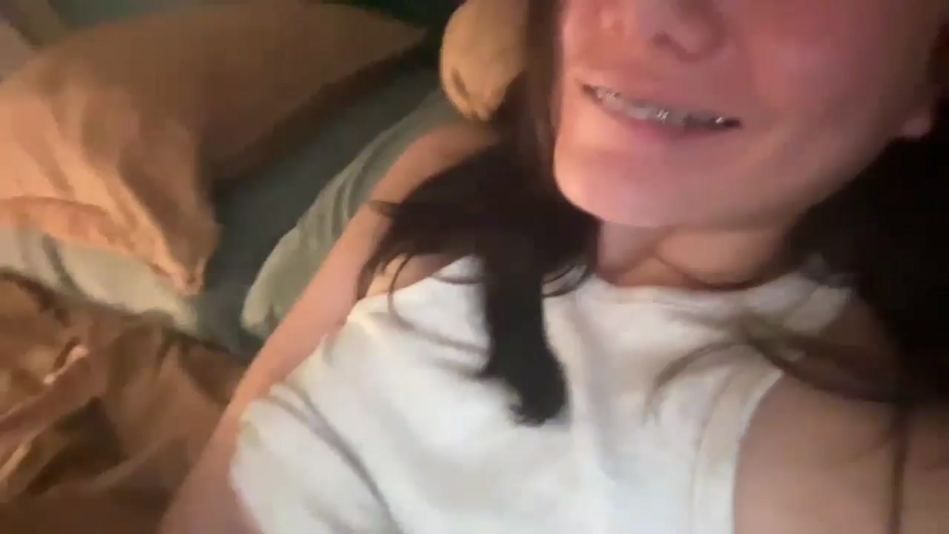 Gallery image thumbnail from imava's myfreecams stream on, 11/22/2024, 07:48 image 20 of 20