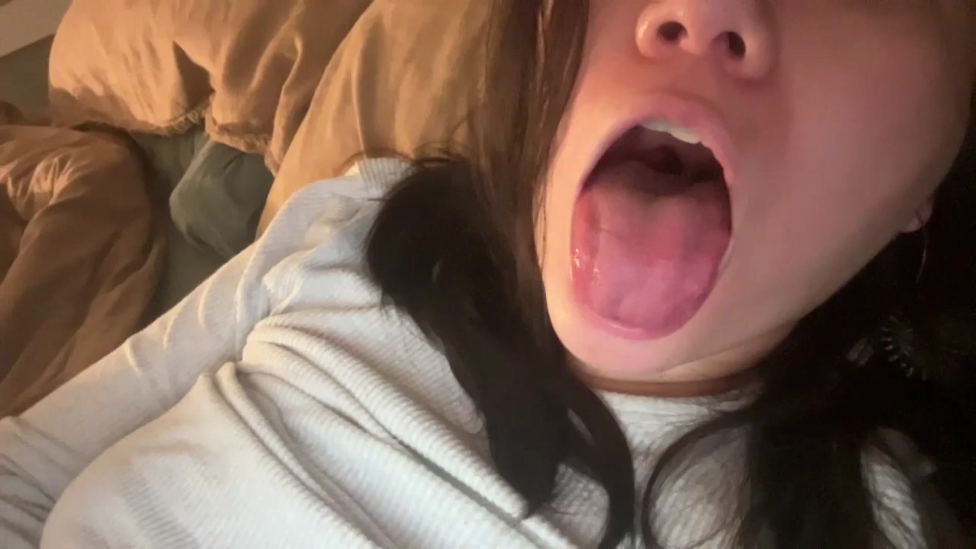 Gallery image thumbnail from imava's myfreecams stream on, 11/23/2024, 12:03 image 6 of 20