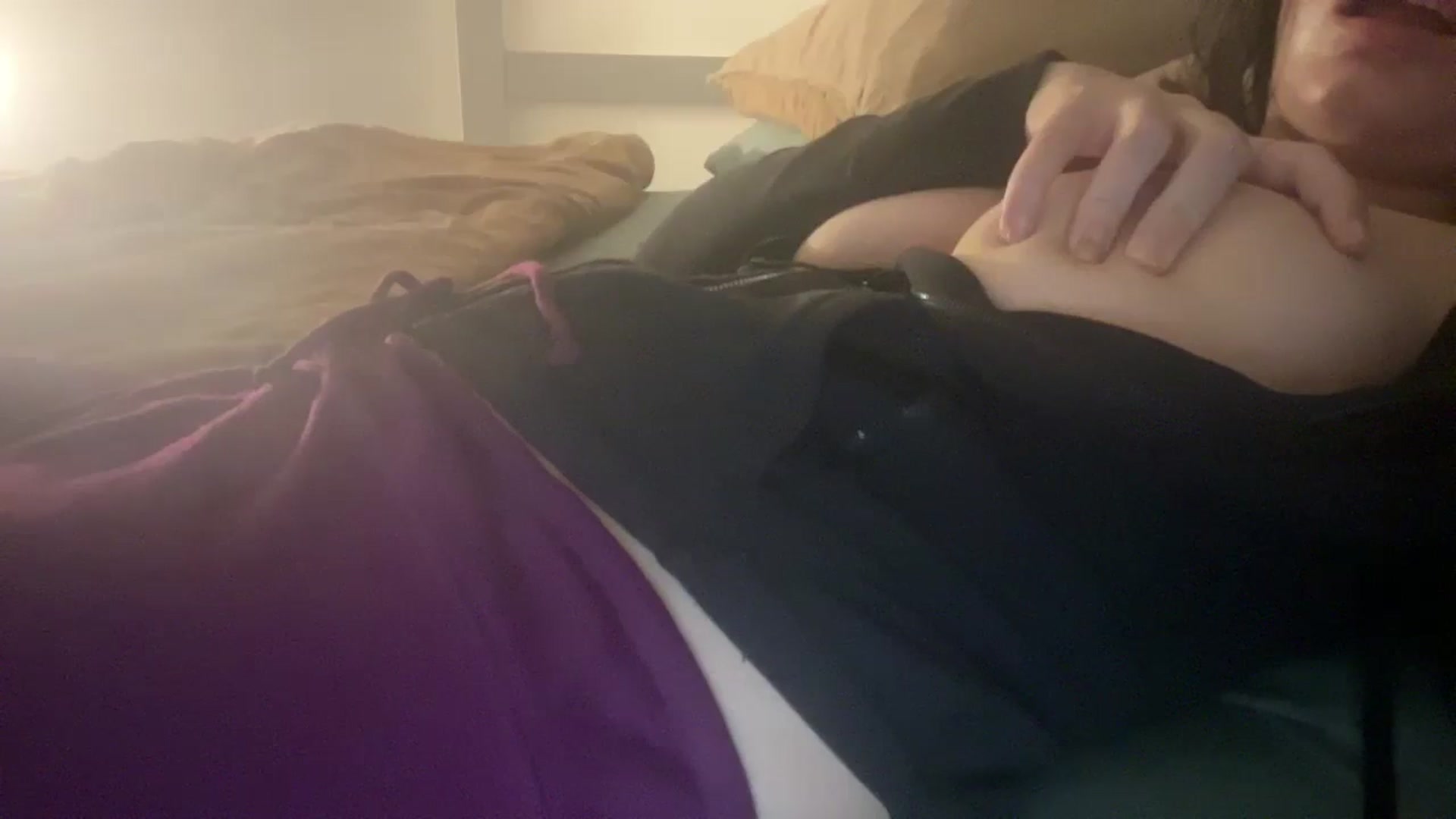 Gallery image thumbnail from imava's myfreecams stream on, 11/29/2024, 14:56 image 5 of 20