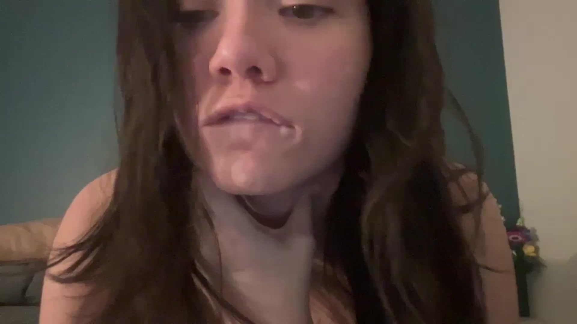 Gallery image thumbnail from imava's myfreecams stream on, 12/04/2024, 11:36 image 4 of 20