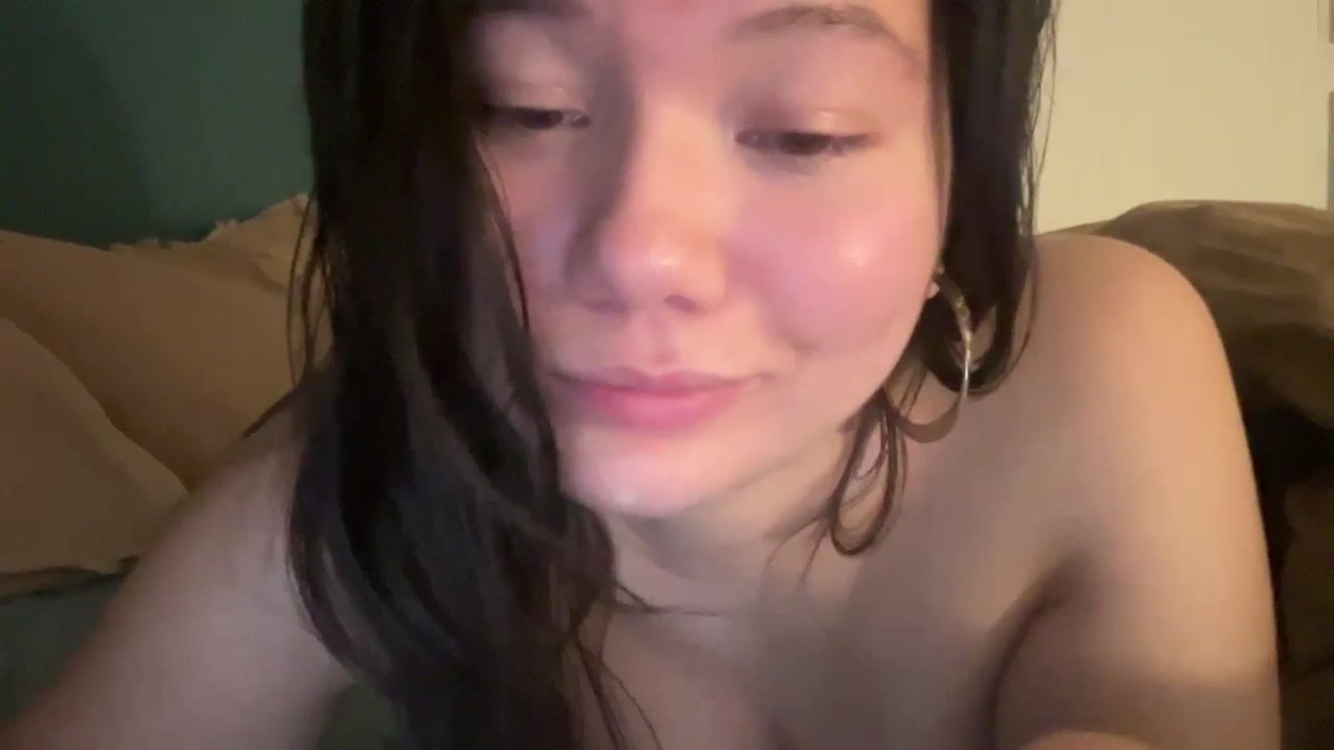 Gallery image thumbnail from imava's myfreecams stream on, 12/04/2024, 13:06 image 19 of 20