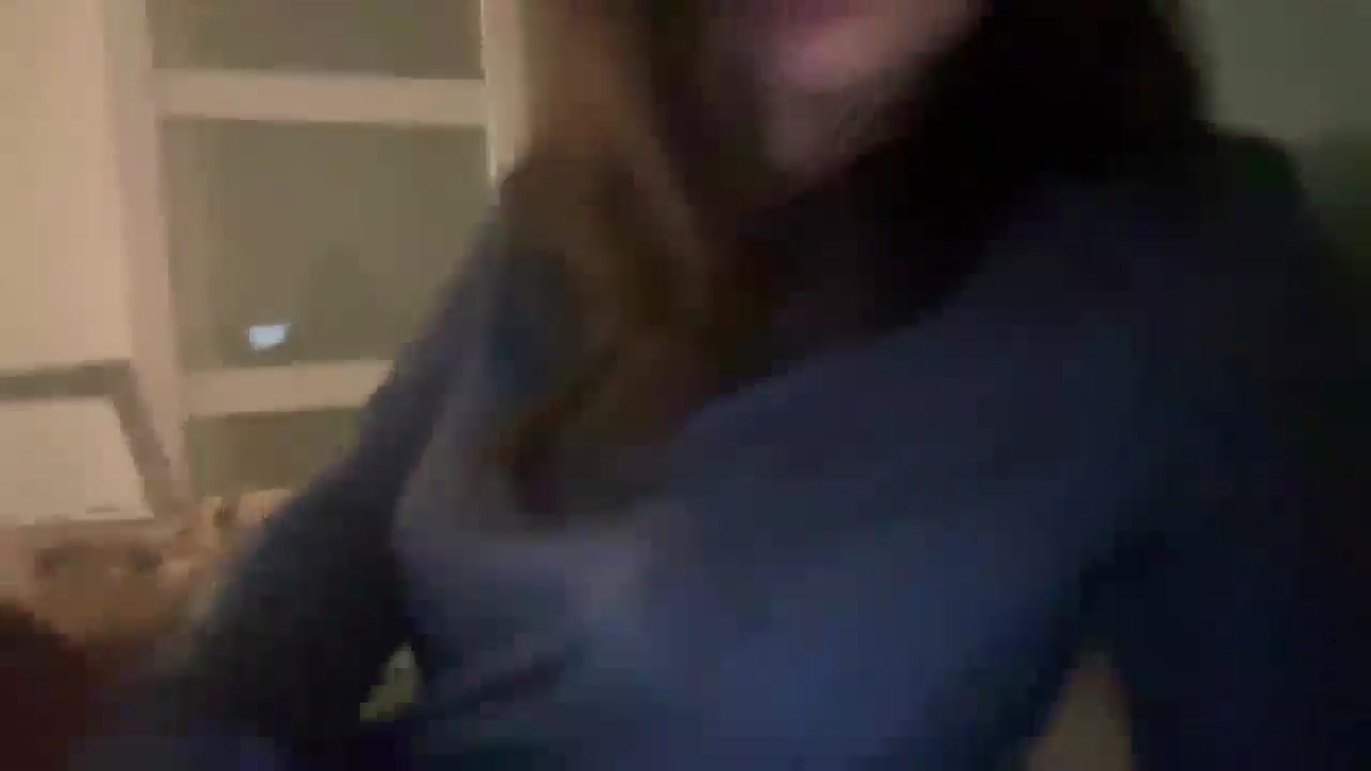 Gallery image thumbnail from imava's myfreecams stream on, 12/07/2024, 12:53 image 11 of 20