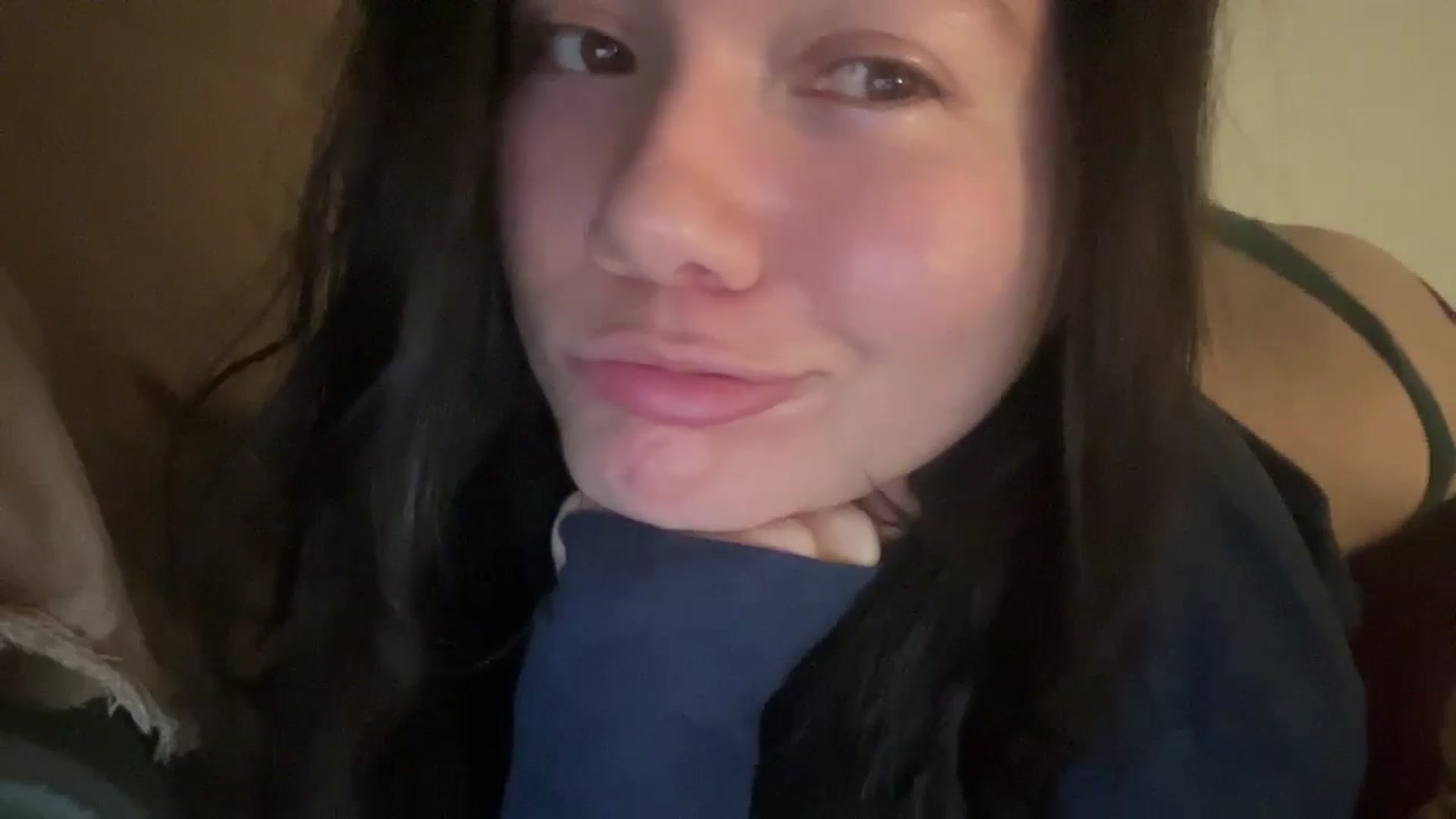Gallery image thumbnail from imava's myfreecams stream on, 12/08/2024, 04:28 image 20 of 20
