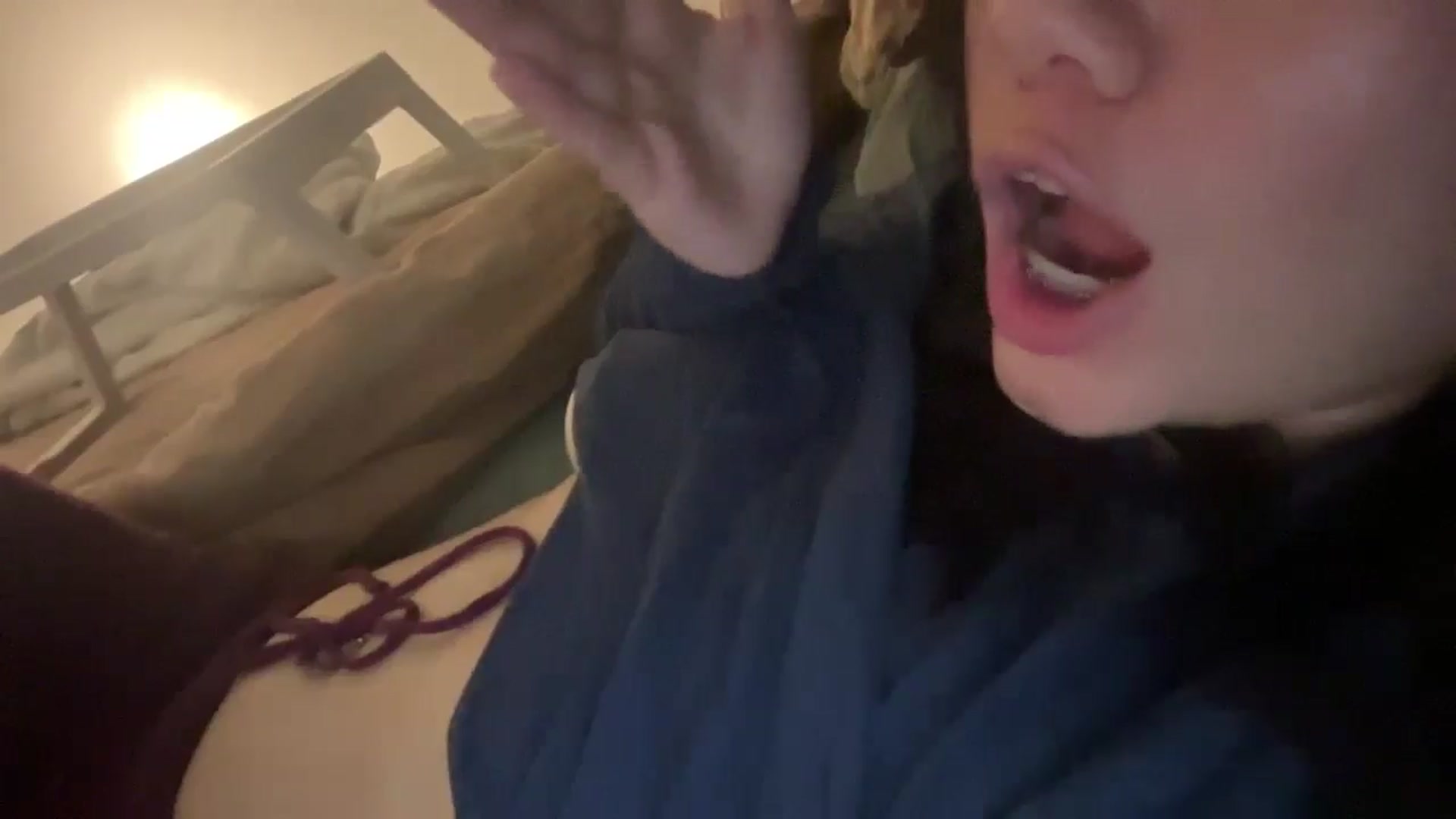 Gallery image thumbnail from imava's myfreecams stream on, 12/08/2024, 04:28 image 17 of 20