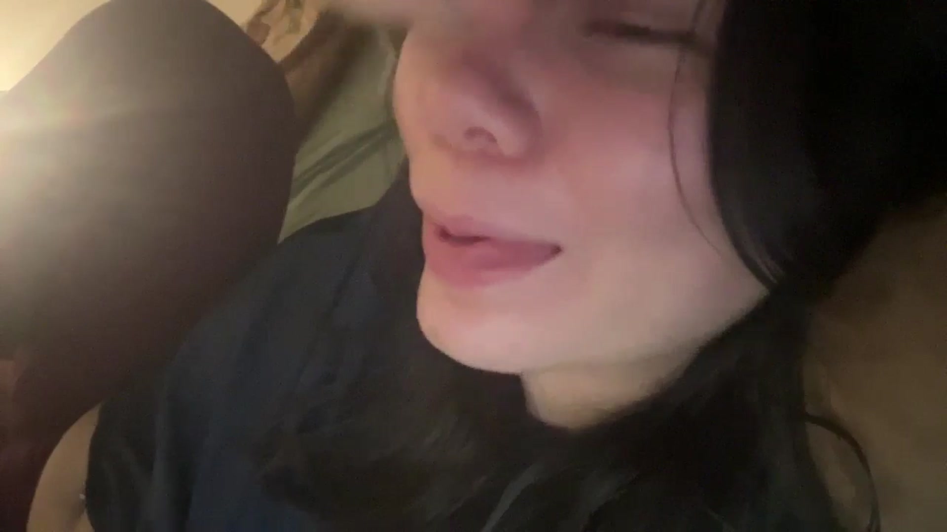 Gallery image thumbnail from imava's myfreecams stream on, 12/08/2024, 10:32 image 6 of 20