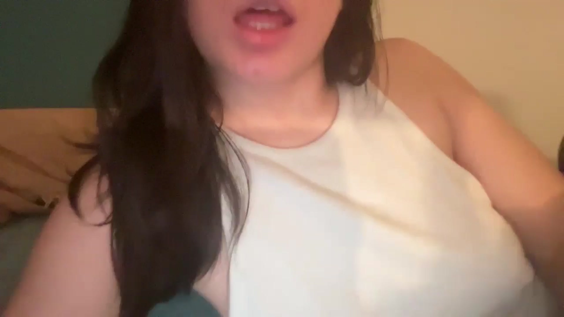 Gallery image thumbnail from imava's myfreecams stream on, 12/10/2024, 11:40 image 1 of 20