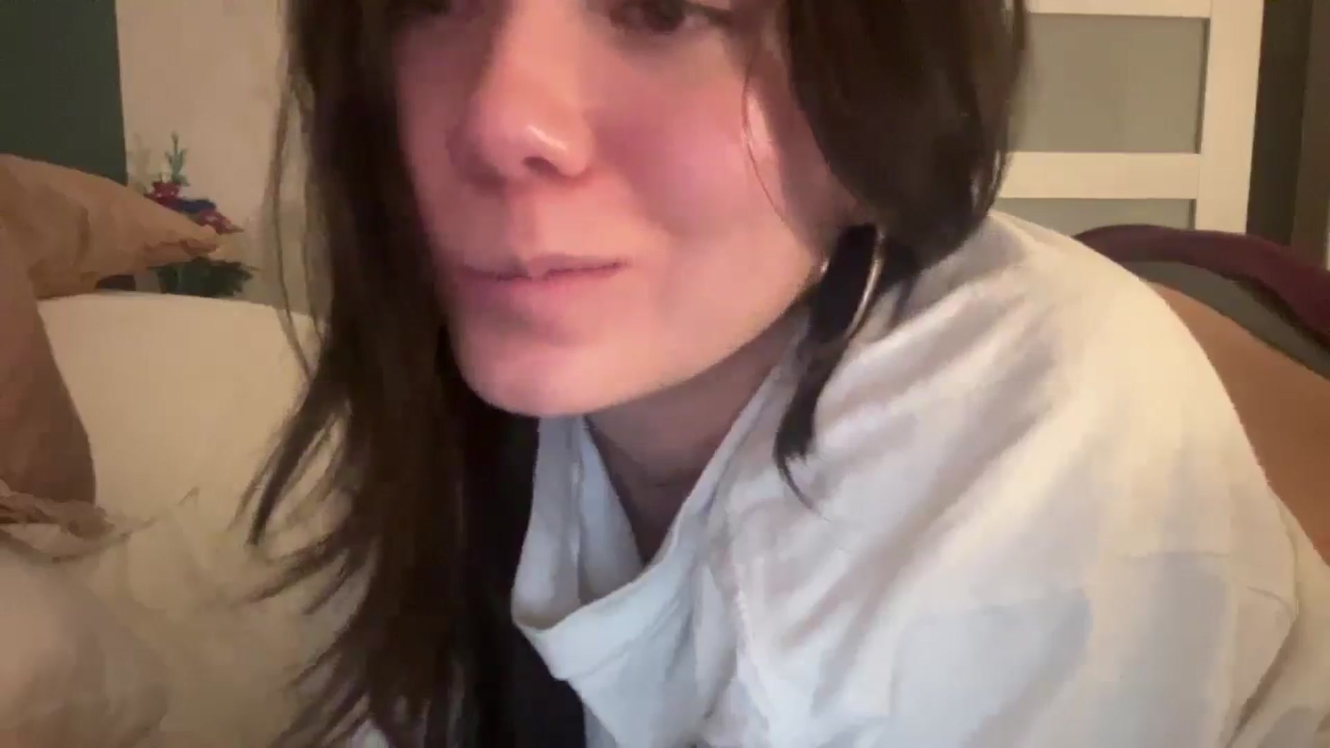 Gallery image thumbnail from imava's myfreecams stream on, 12/13/2024, 08:35 image 4 of 20