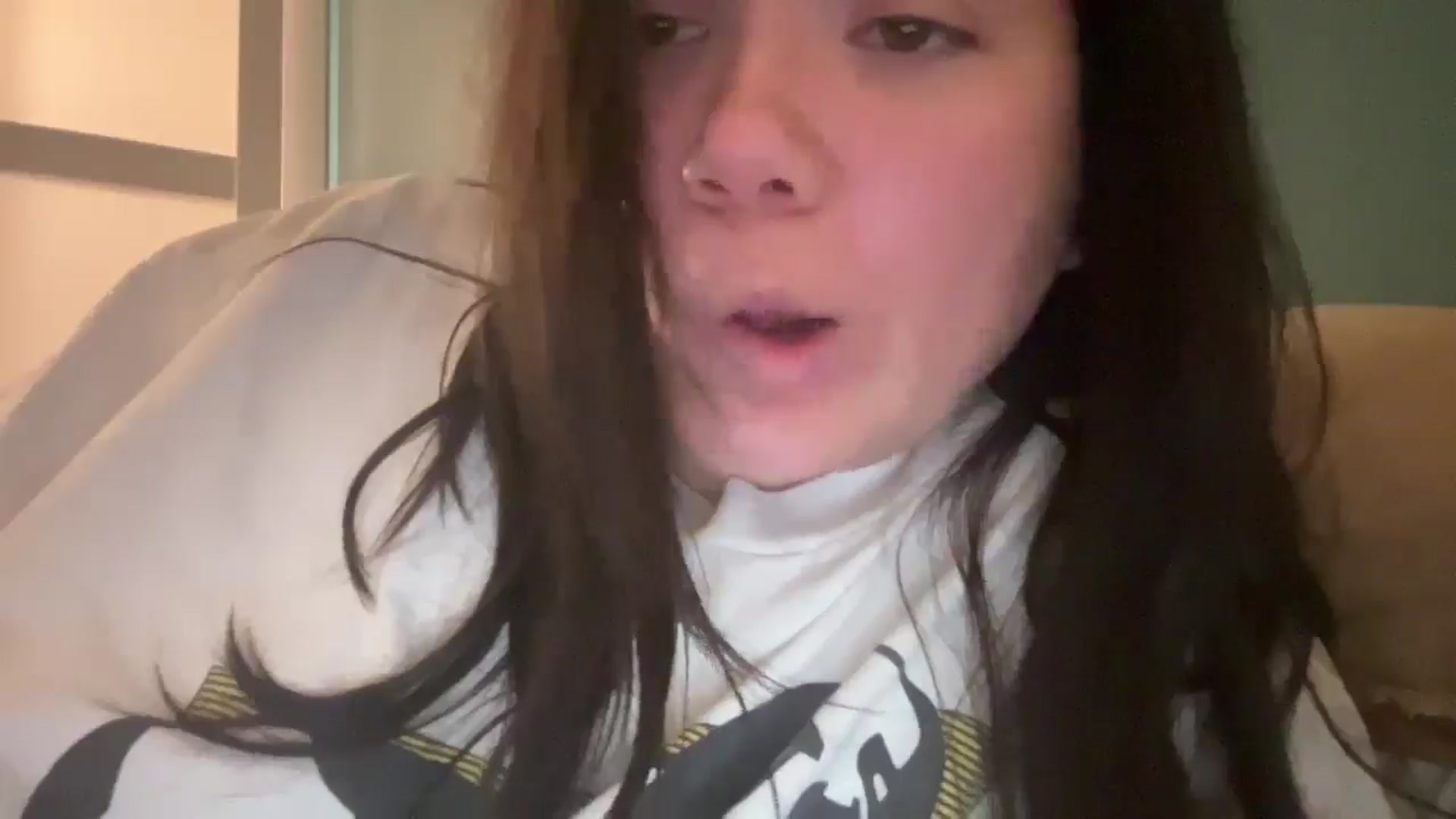 Gallery image thumbnail from imava's myfreecams stream on, 12/13/2024, 09:56 image 2 of 20