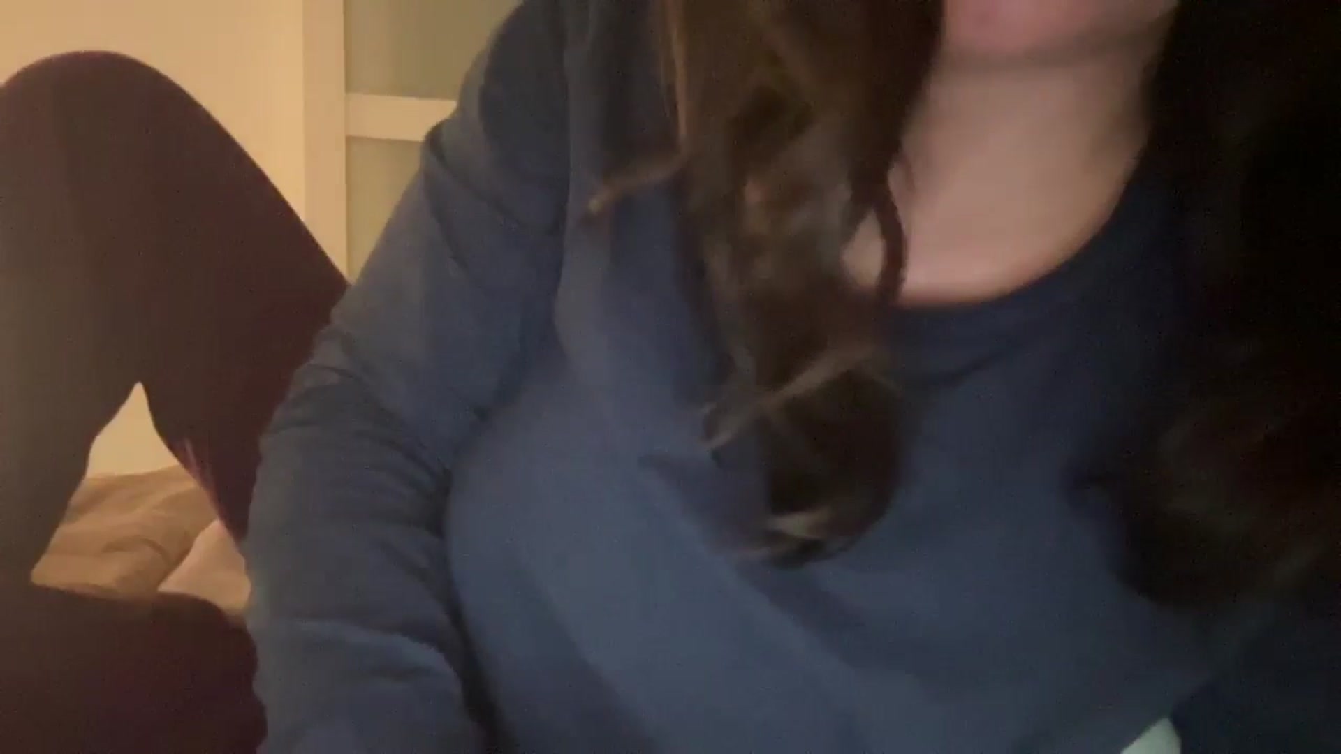 Gallery image thumbnail from imava's myfreecams stream on, 12/14/2024, 12:49 image 10 of 20