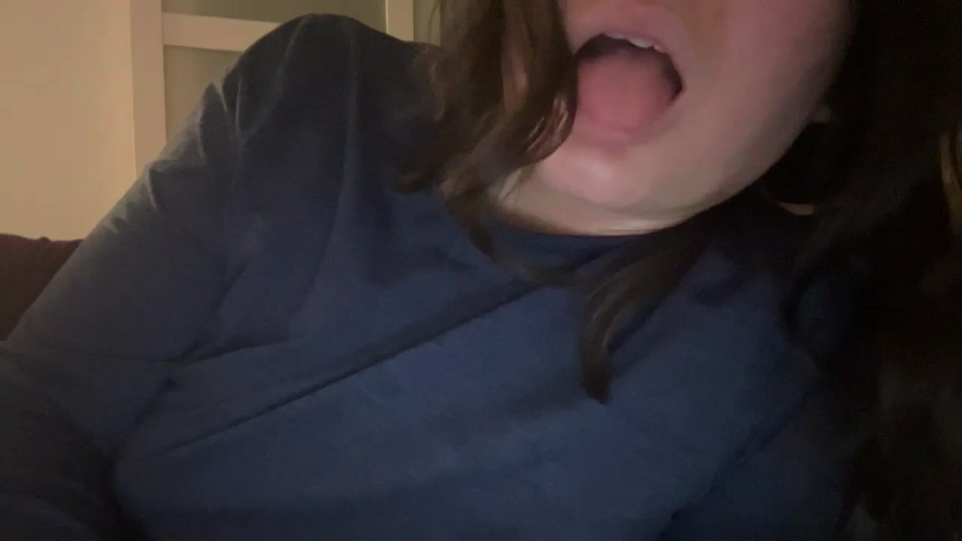 Gallery image thumbnail from imava's myfreecams stream on, 12/14/2024, 12:49 image 5 of 20