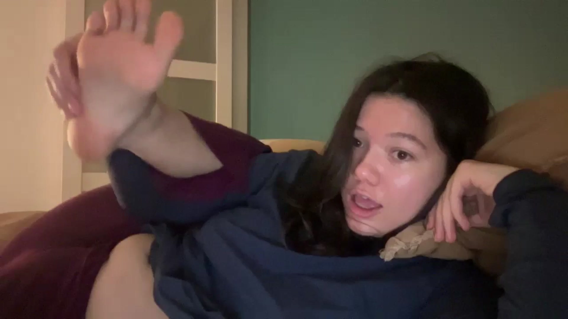 Gallery image thumbnail from imava's myfreecams stream on, 12/14/2024, 12:49 image 13 of 20