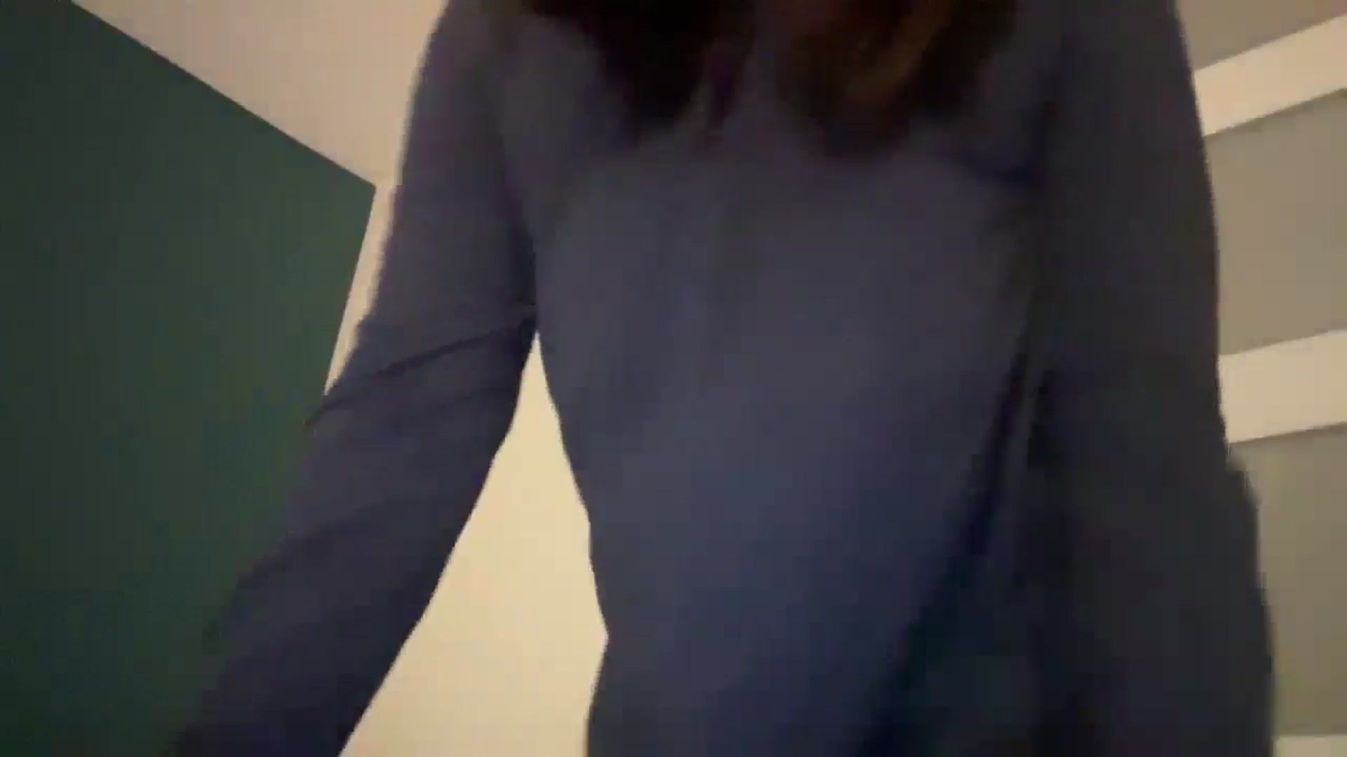 Gallery image thumbnail from imava's myfreecams stream on, 12/16/2024, 07:17 image 11 of 20