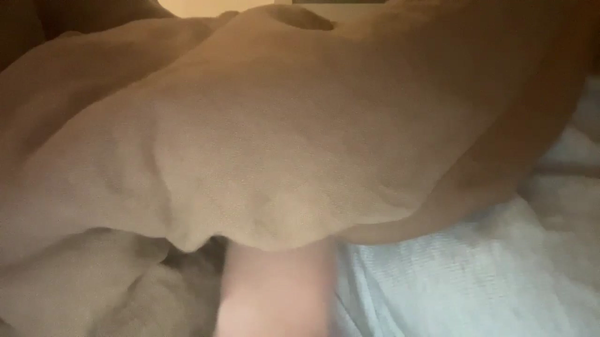 Gallery image thumbnail from imava's myfreecams stream on, 12/19/2024, 08:32 image 14 of 20