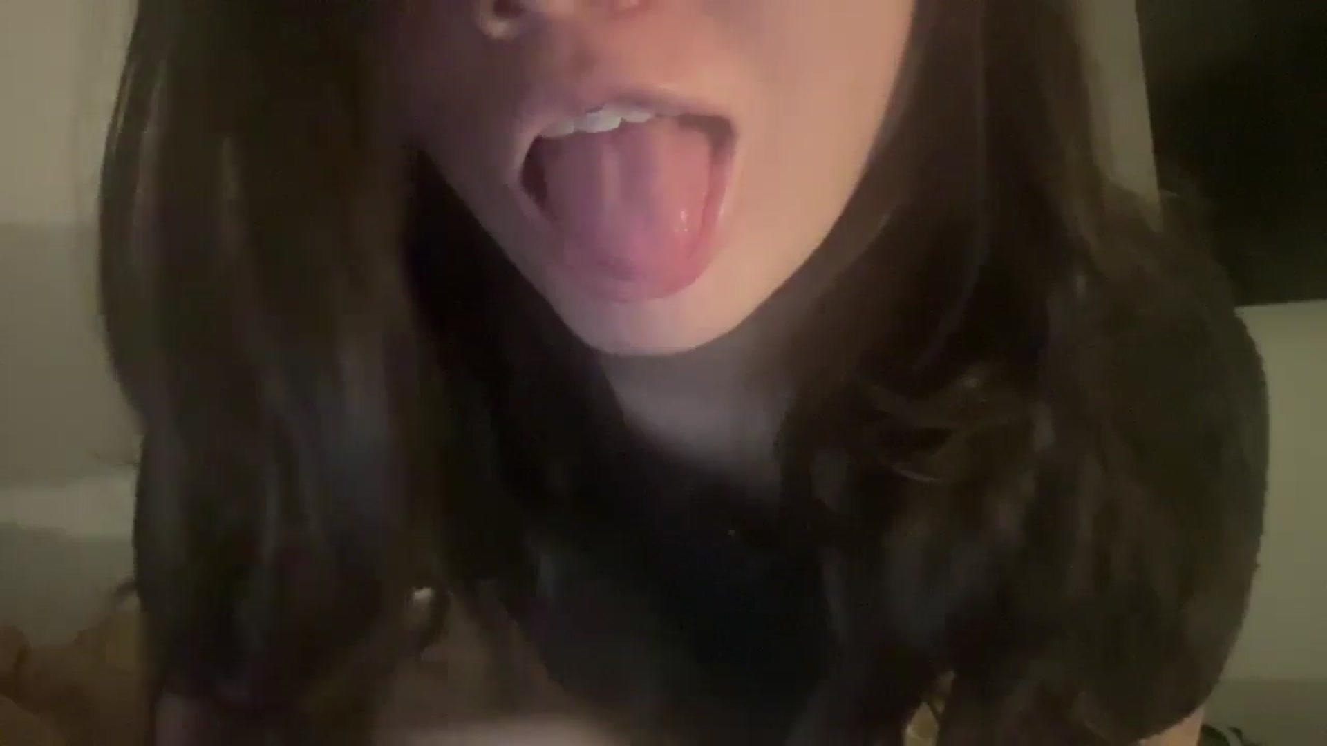 Gallery image thumbnail from imava's myfreecams stream on, 12/20/2024, 24:29 image 15 of 20