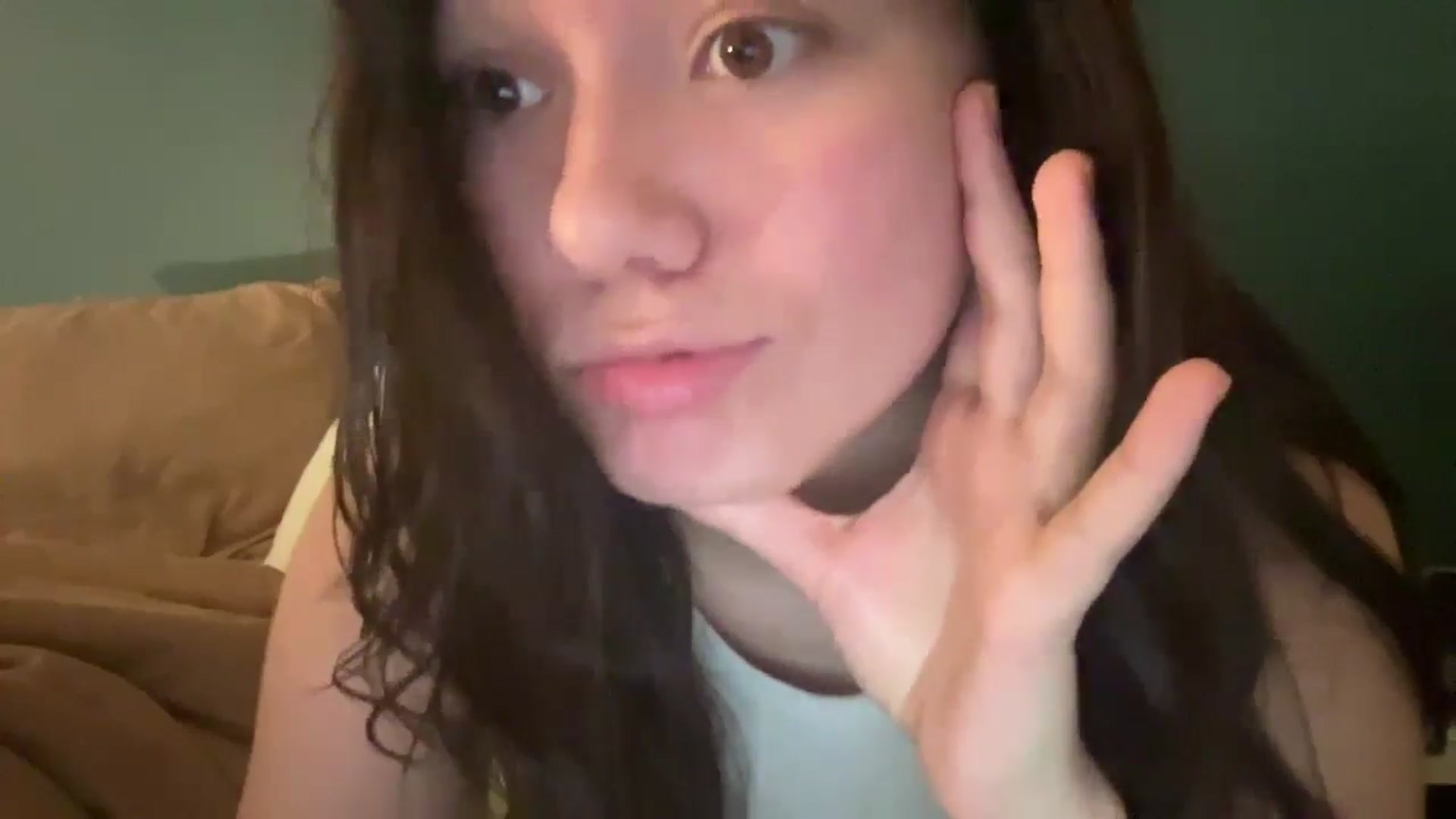 Gallery image thumbnail from imava's myfreecams stream on, 12/23/2024, 11:15 image 2 of 20