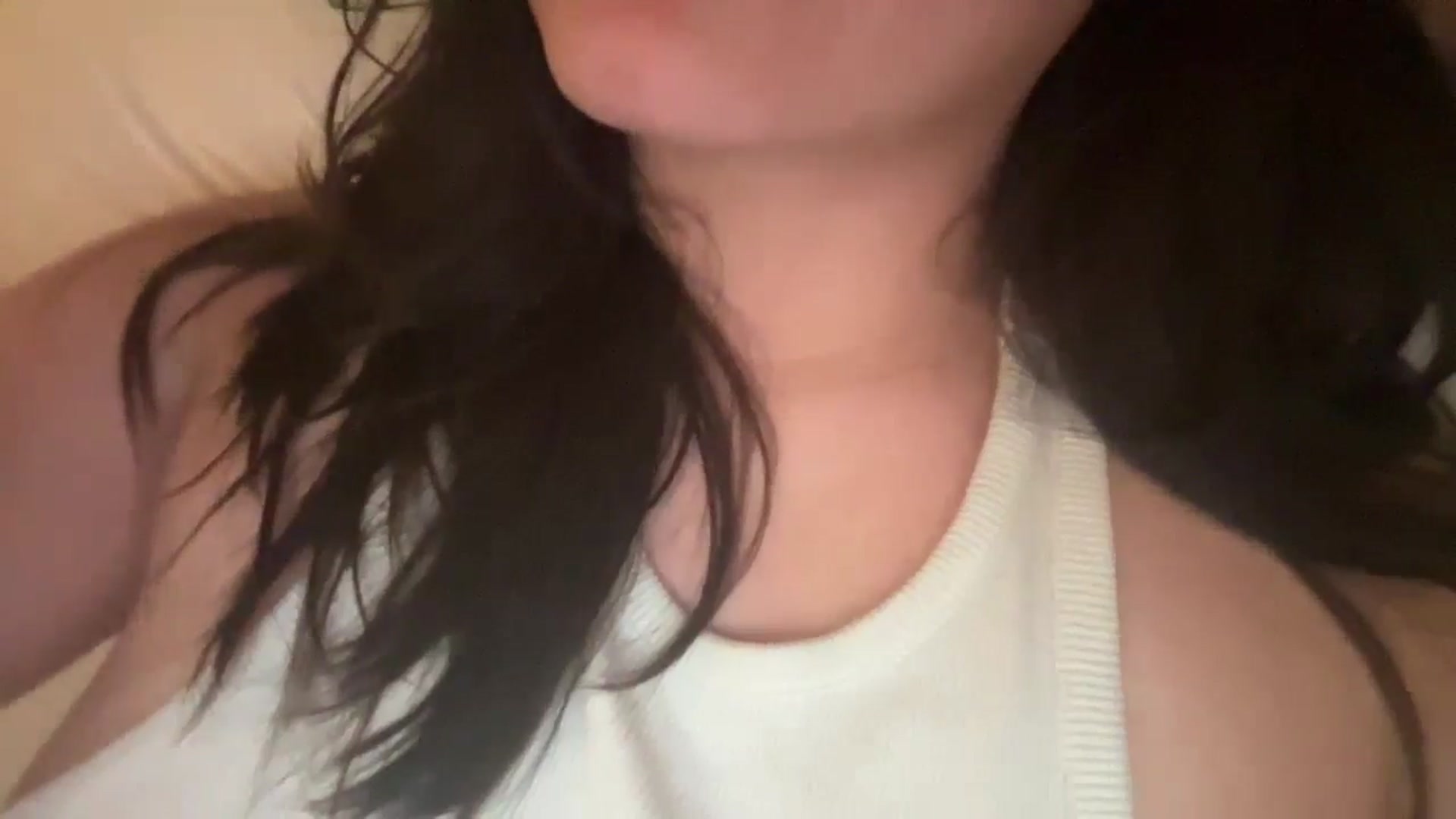 Gallery image thumbnail from imava's myfreecams stream on, 12/23/2024, 11:15 image 10 of 20