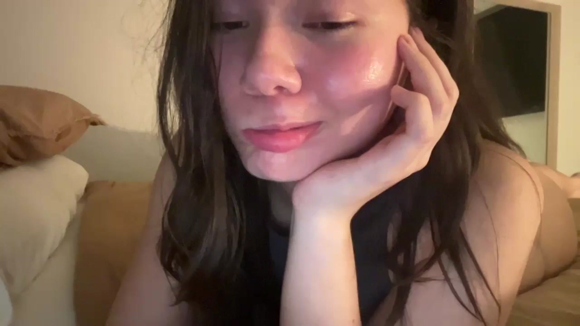 Gallery image thumbnail from imava's myfreecams stream on, 12/28/2024, 10:54 image 6 of 20