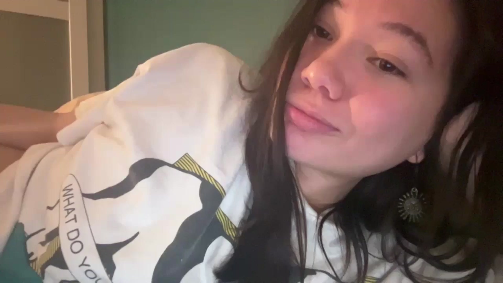 Gallery image thumbnail from imava's myfreecams stream on, 01/04/2025, 12:54 image 1 of 20