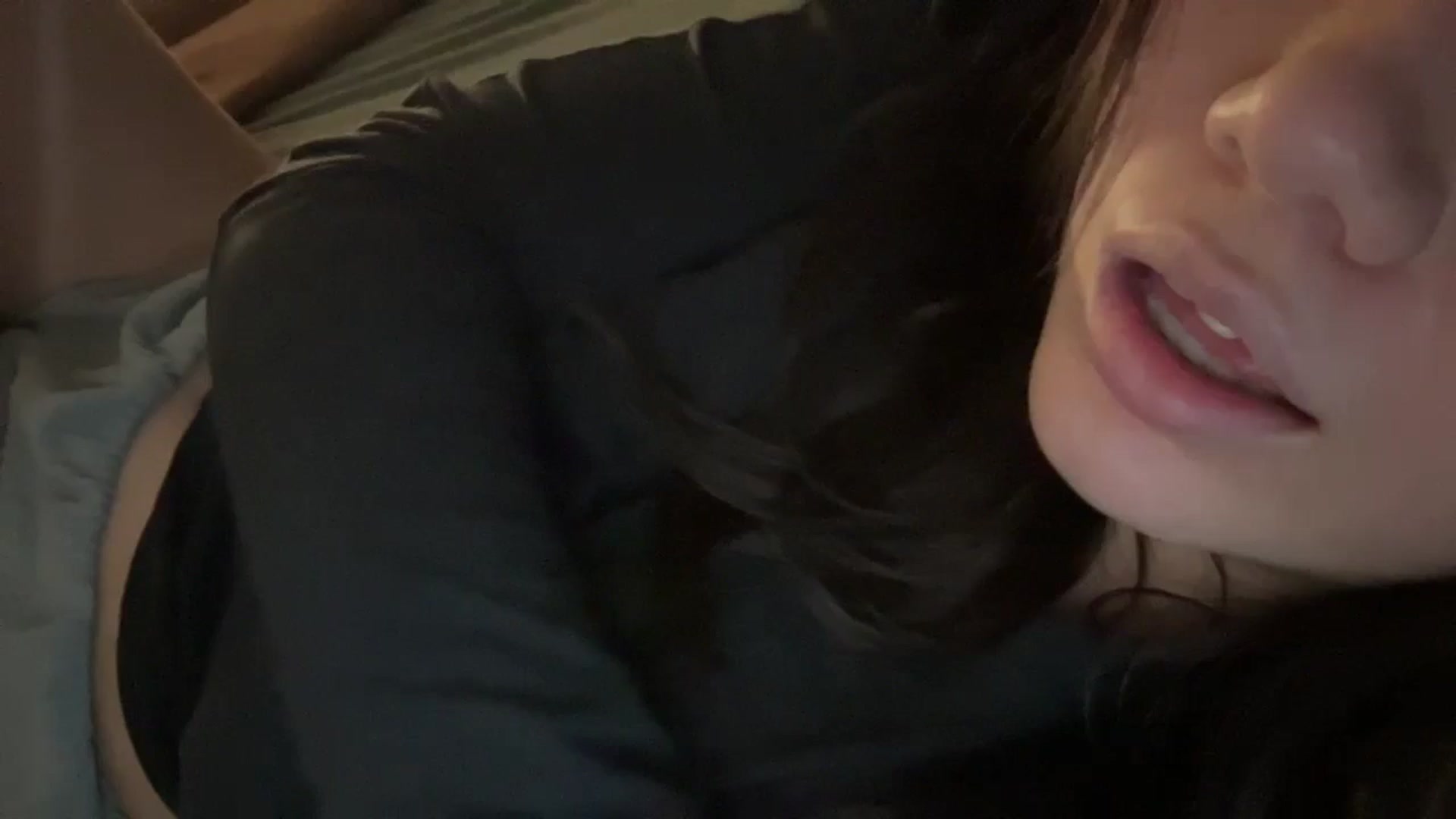 Gallery image thumbnail from imava's myfreecams stream on, 01/07/2025, 03:46 image 8 of 20