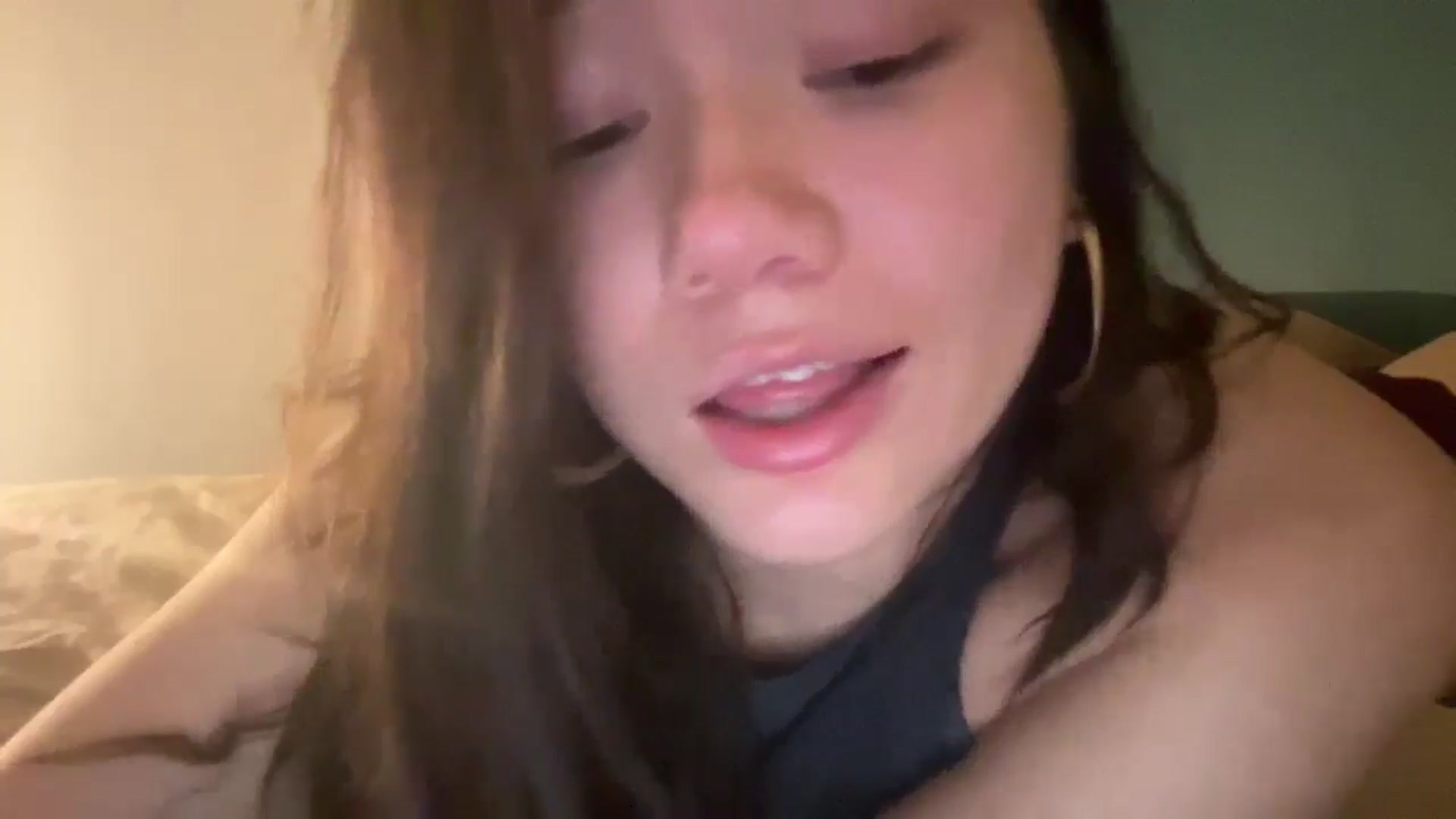 Gallery image thumbnail from imava's myfreecams stream on, 01/15/2025, 07:13 image 16 of 20