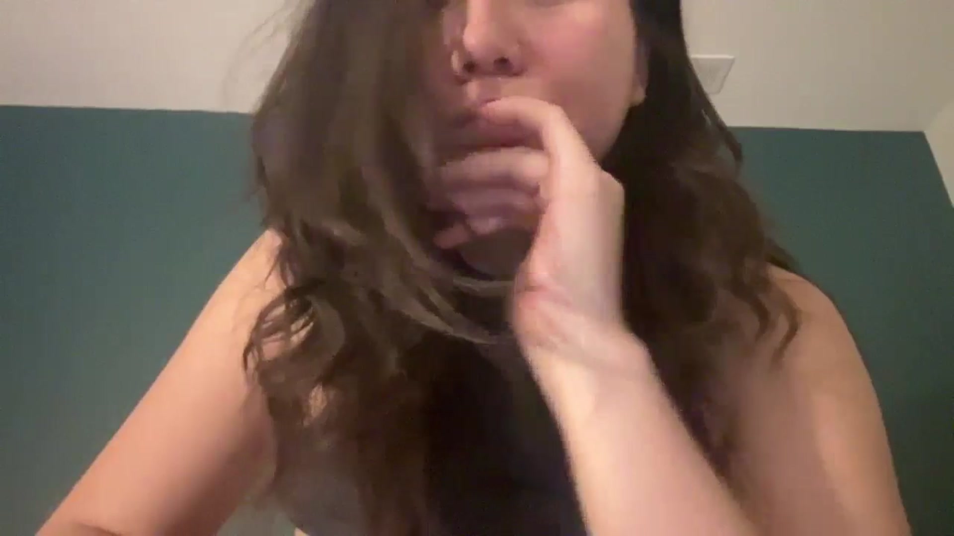 Gallery image thumbnail from imava's myfreecams stream on, 01/16/2025, 04:51 image 18 of 20