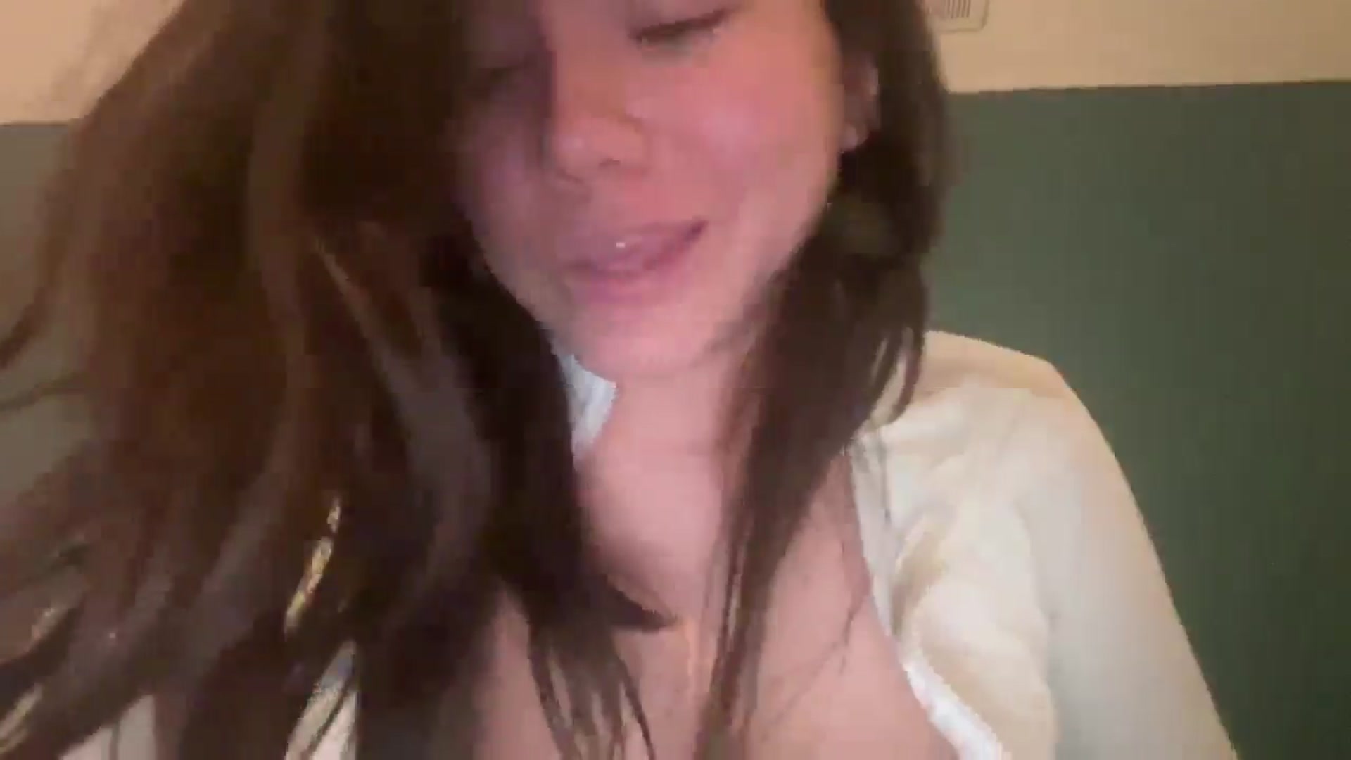 Gallery image thumbnail from imava's myfreecams stream on, 01/23/2025, 12:27 image 20 of 20