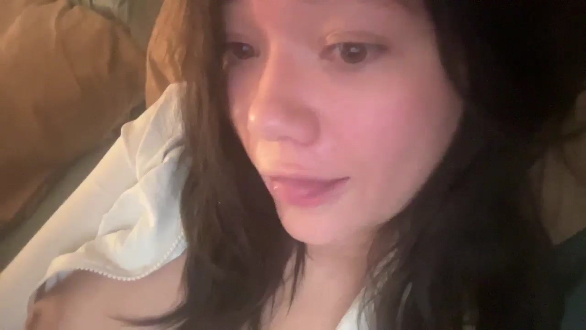 Gallery image thumbnail from imava's myfreecams stream on, 01/23/2025, 16:20 image 4 of 20