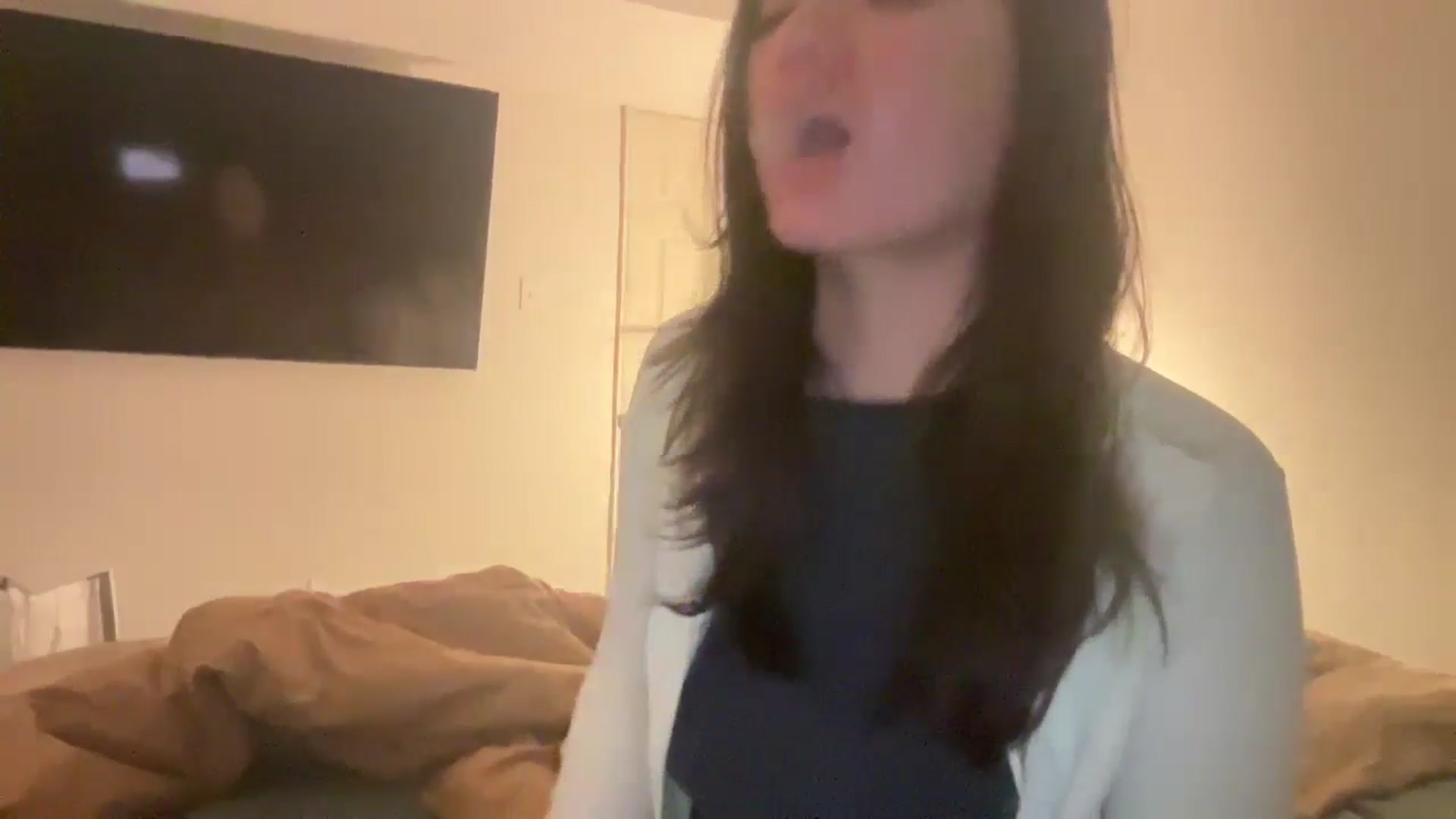 Gallery image thumbnail from imava's myfreecams stream on, 01/27/2025, 08:56 image 7 of 20