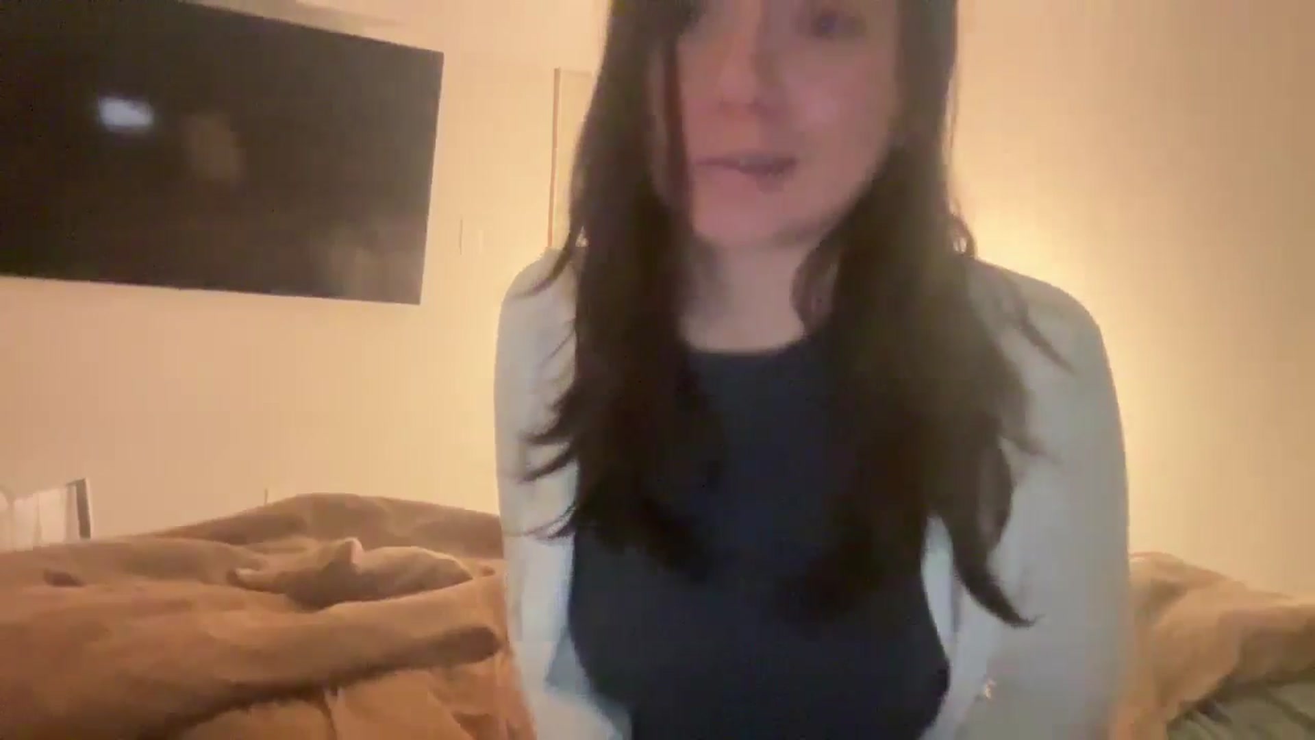 Gallery image thumbnail from imava's myfreecams stream on, 01/27/2025, 08:56 image 2 of 20