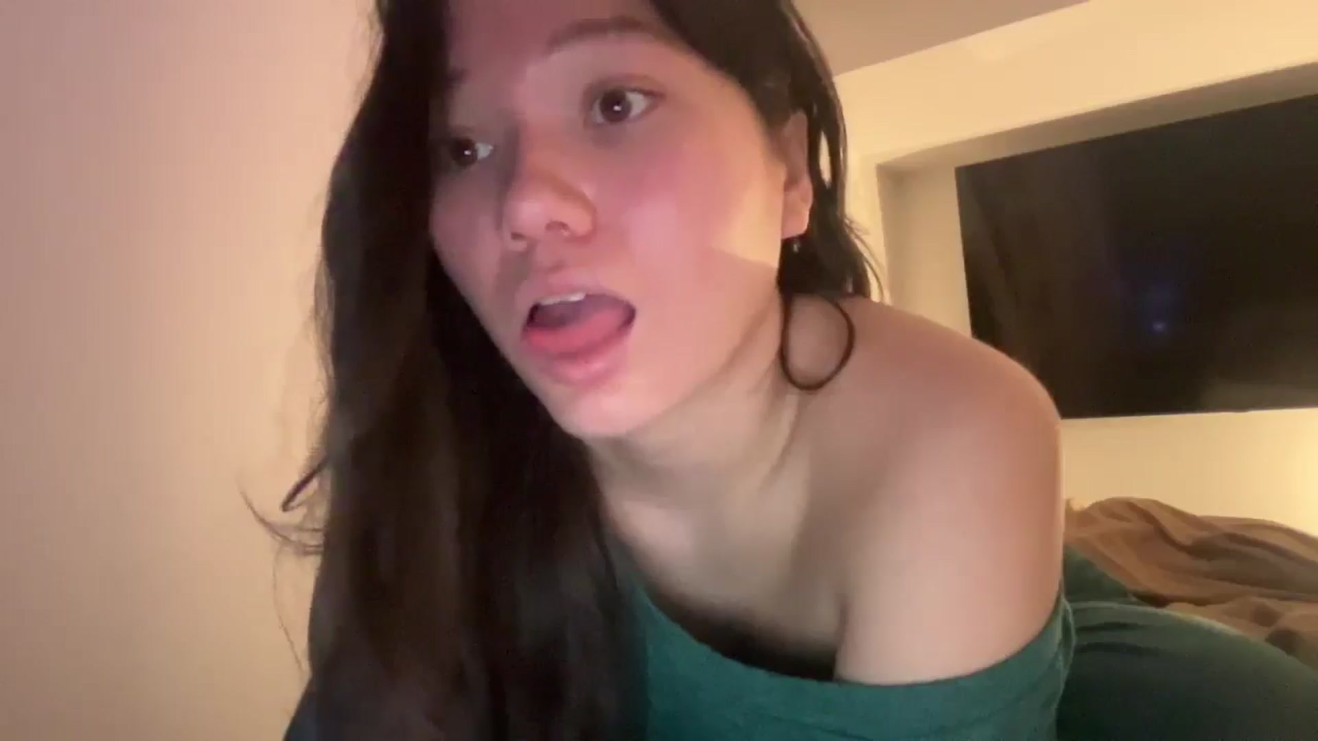 Gallery image thumbnail from imava's myfreecams stream on, 01/28/2025, 07:59 image 3 of 20