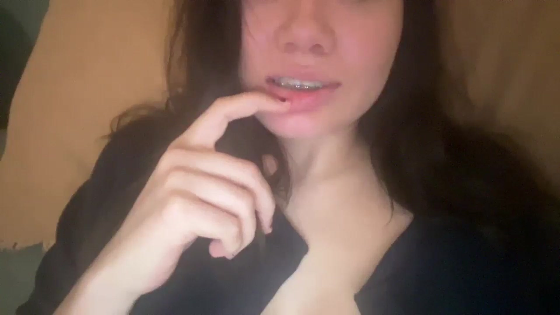 Gallery image thumbnail from imava's myfreecams stream on, 02/01/2025, 08:13 image 20 of 20