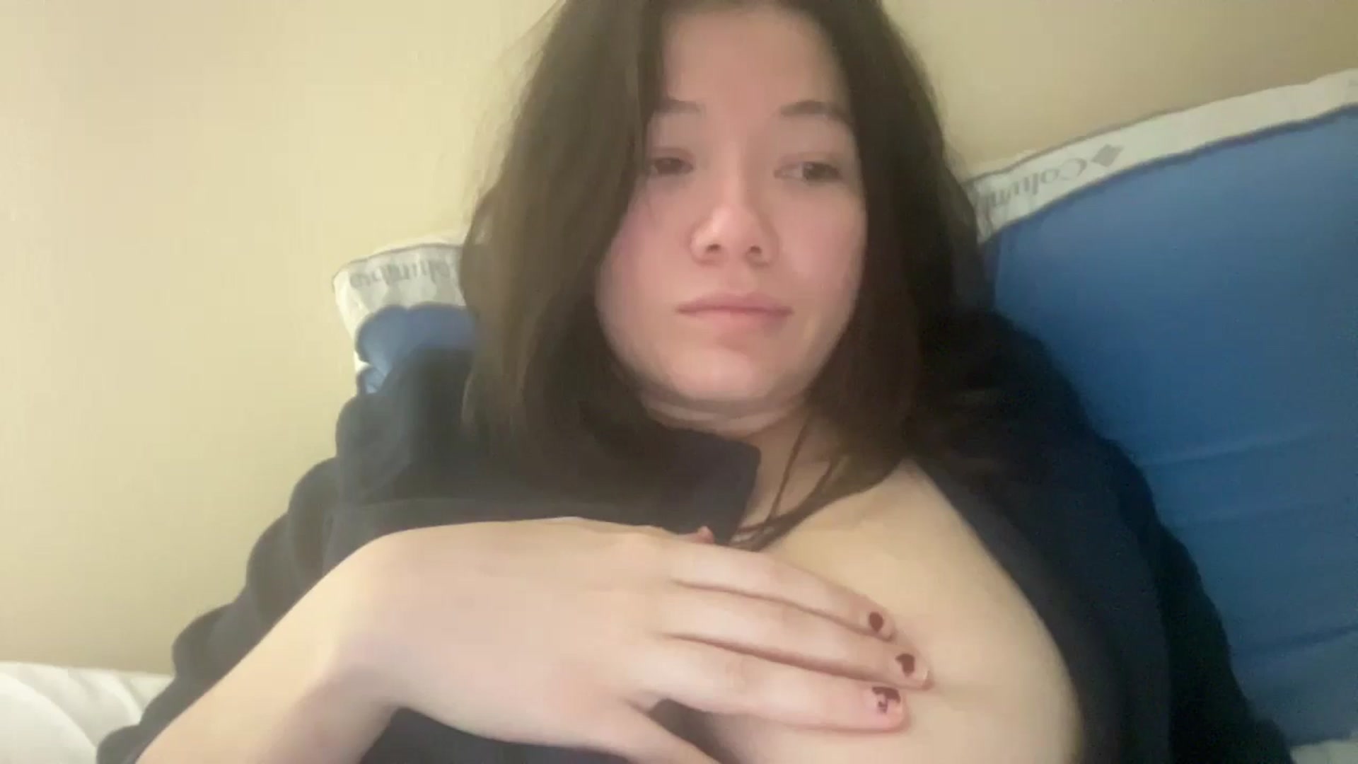 Gallery image thumbnail from imava's myfreecams stream on, 02/01/2025, 11:22 image 18 of 20