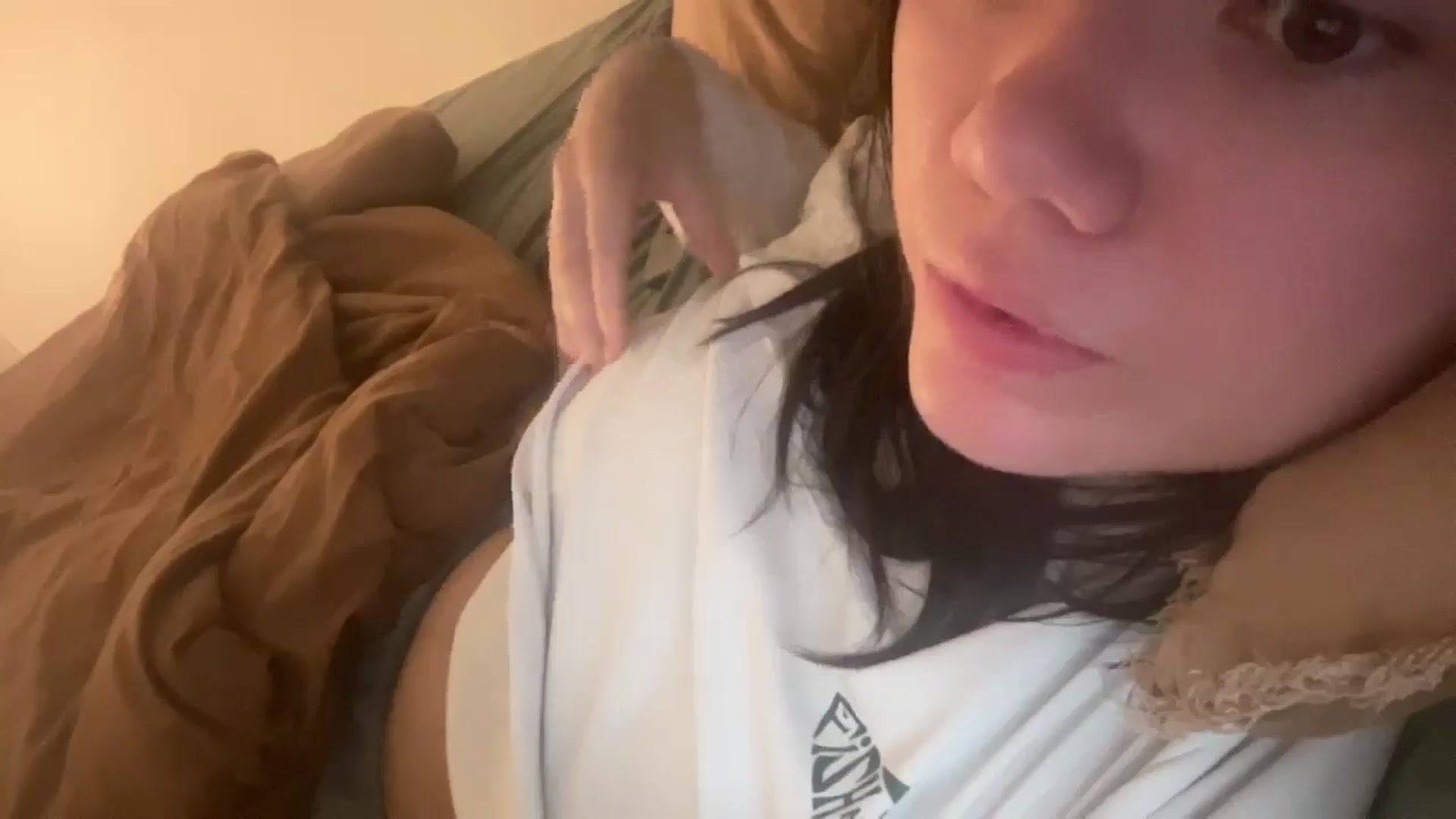 Gallery image thumbnail from imava's myfreecams stream on, 02/05/2025, 22:56 image 14 of 20