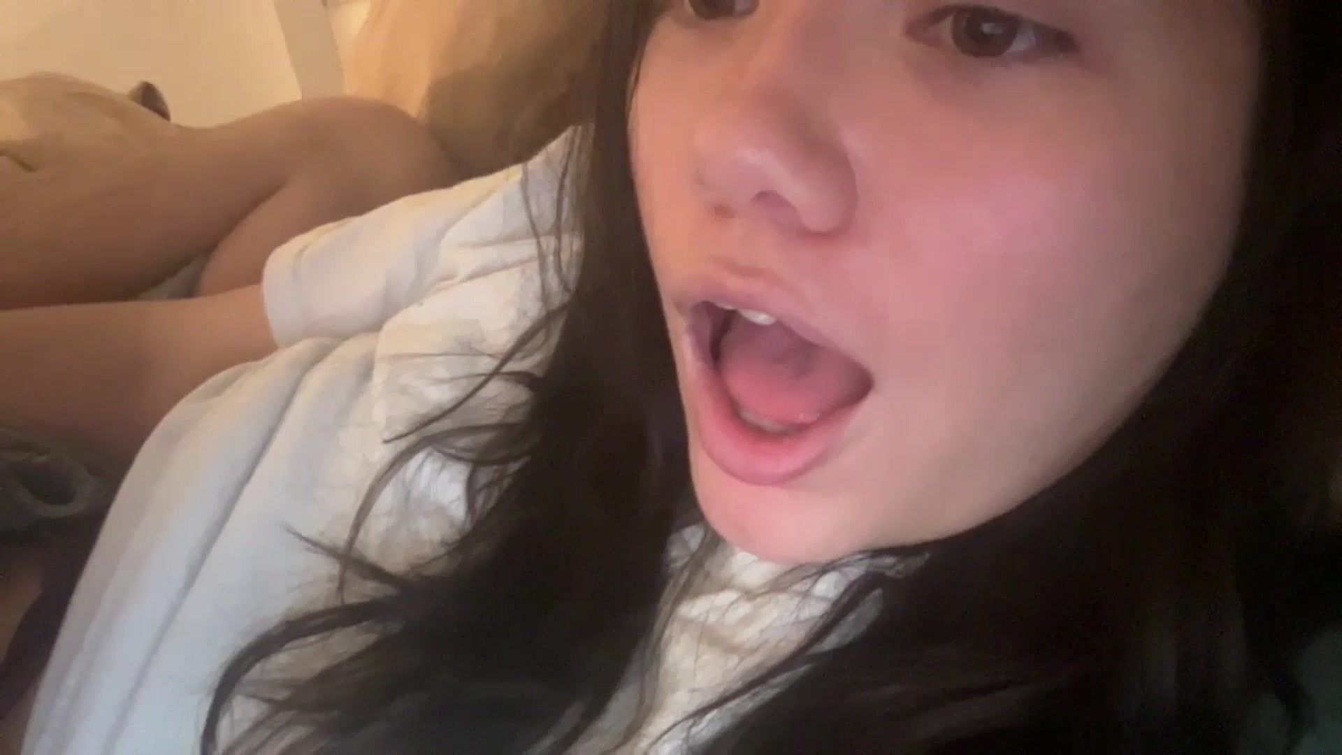 Gallery image thumbnail from imava's myfreecams stream on, 02/10/2025, 09:02 image 18 of 20