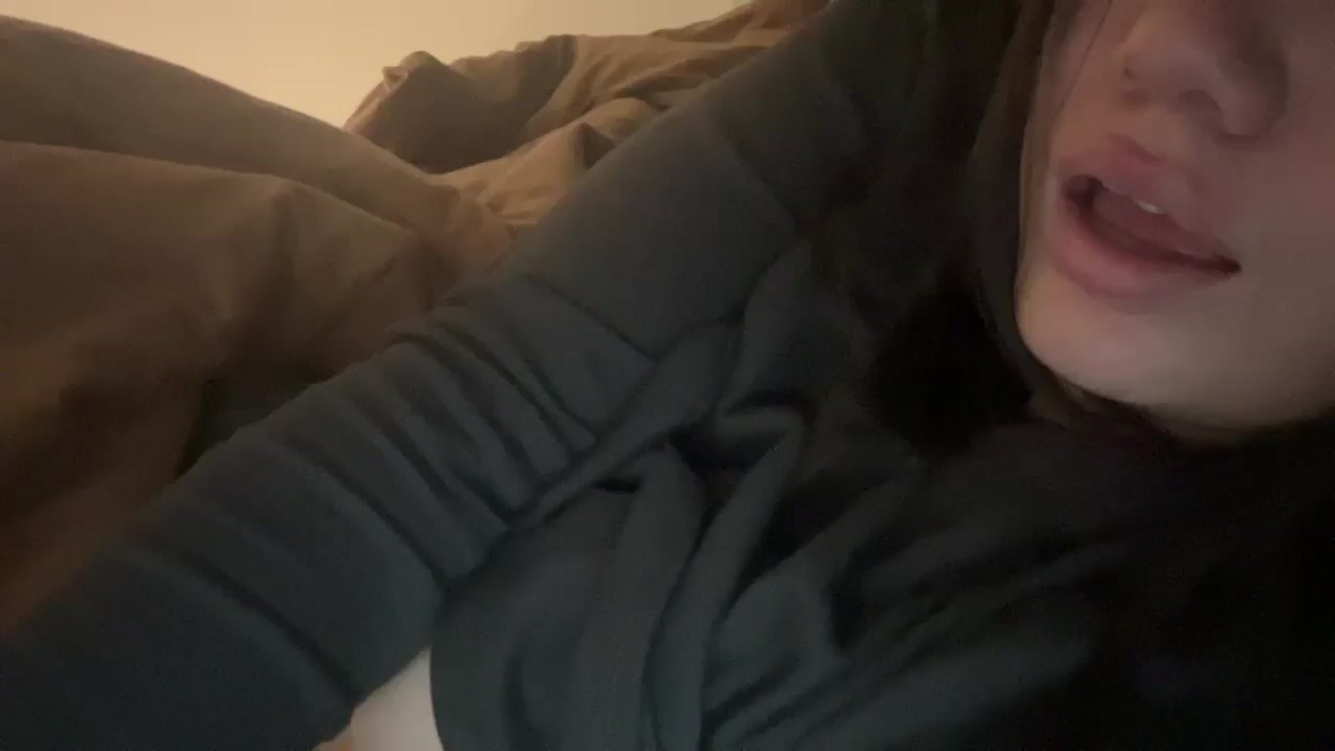 Gallery image thumbnail from imava's myfreecams stream on, 02/13/2025, 07:50 image 18 of 20