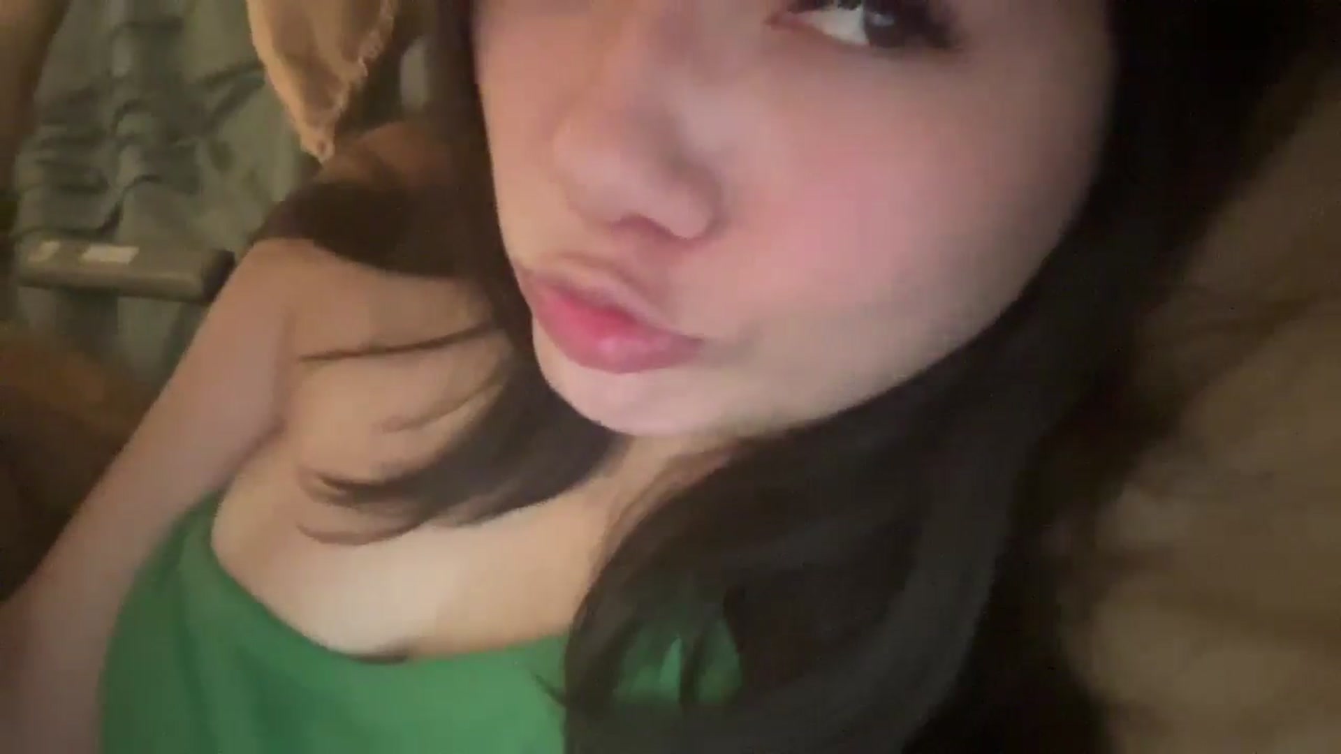 Gallery image thumbnail from imava's myfreecams stream on, 03/07/2025, 09:06 image 4 of 20