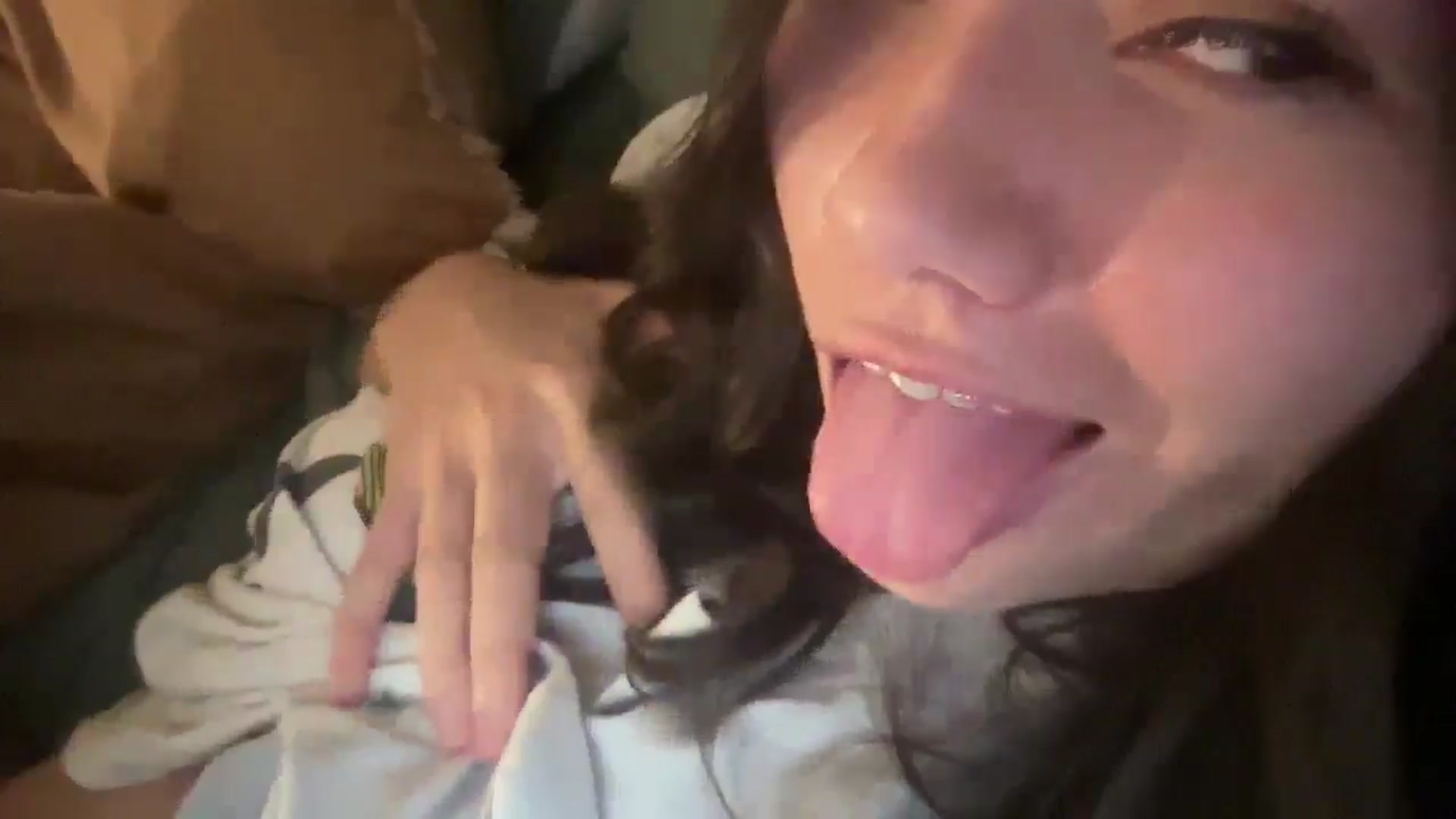 Gallery image thumbnail from imava's myfreecams stream on, 03/14/2025, 24:54 image 12 of 20