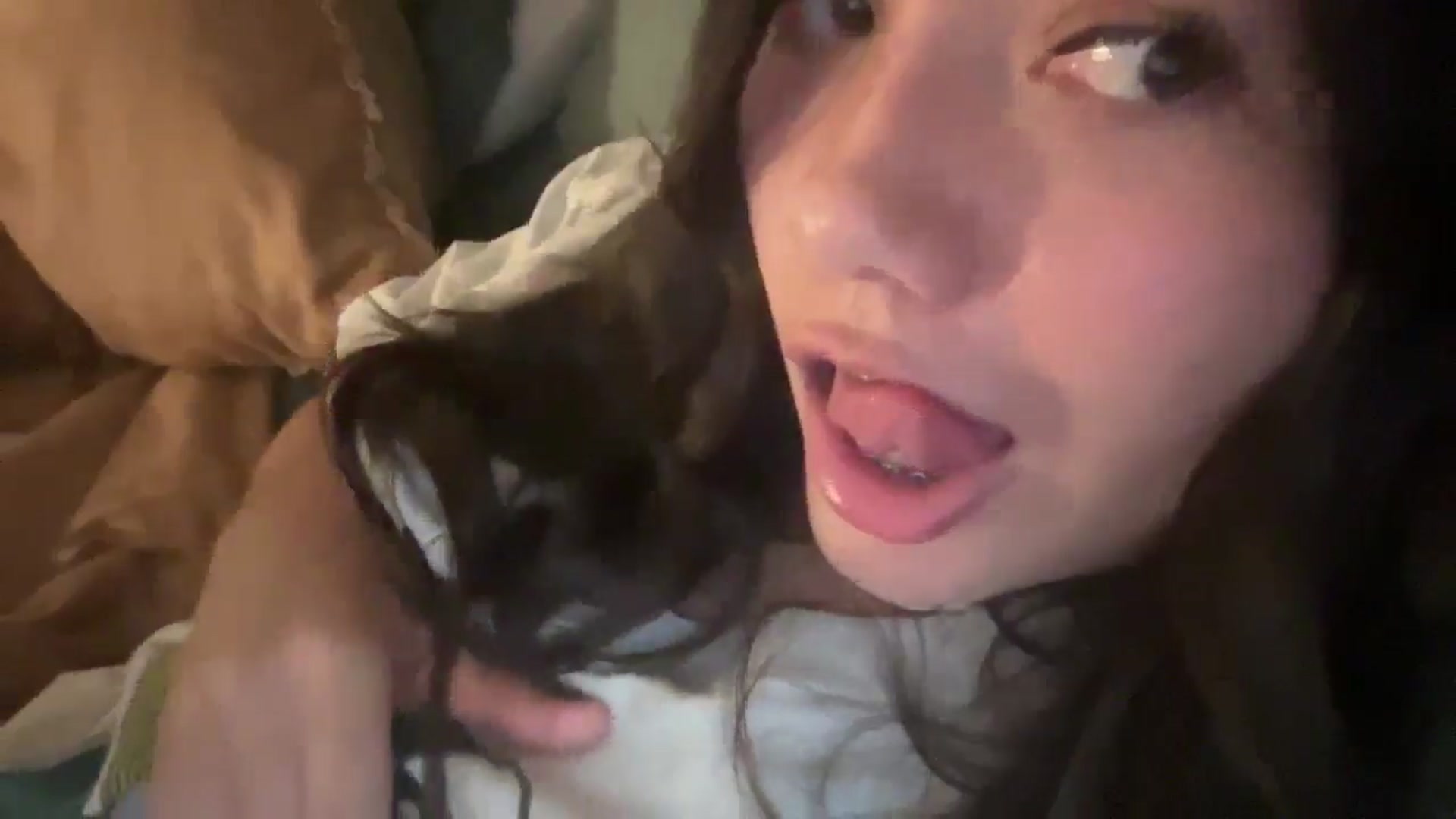 Gallery image thumbnail from imava's myfreecams stream on, 03/14/2025, 24:54 image 11 of 20