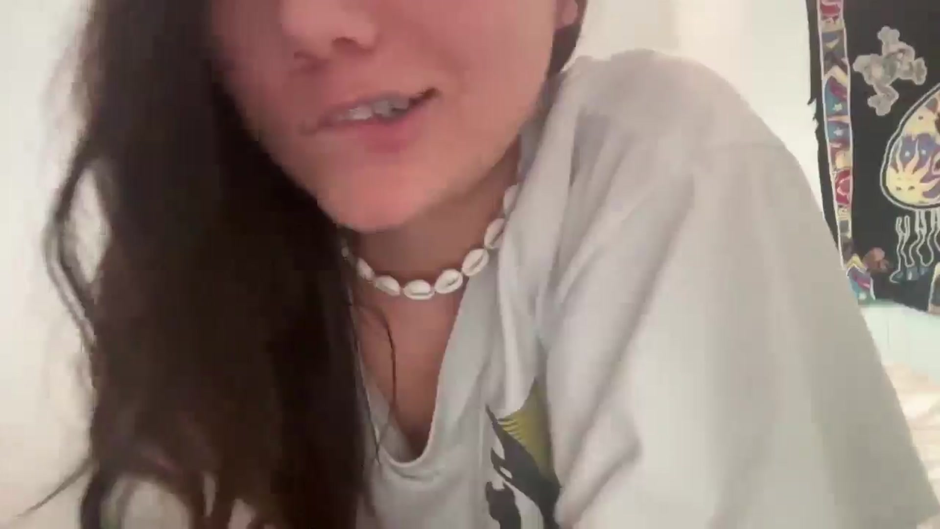 Gallery image thumbnail from imava's myfreecams stream on, 03/14/2025, 18:46 image 17 of 20