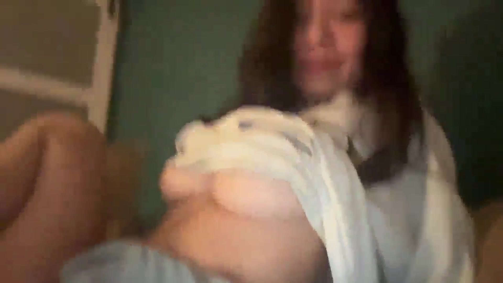Gallery image thumbnail from imava's myfreecams stream on, 03/15/2025, 02:06 image 10 of 20