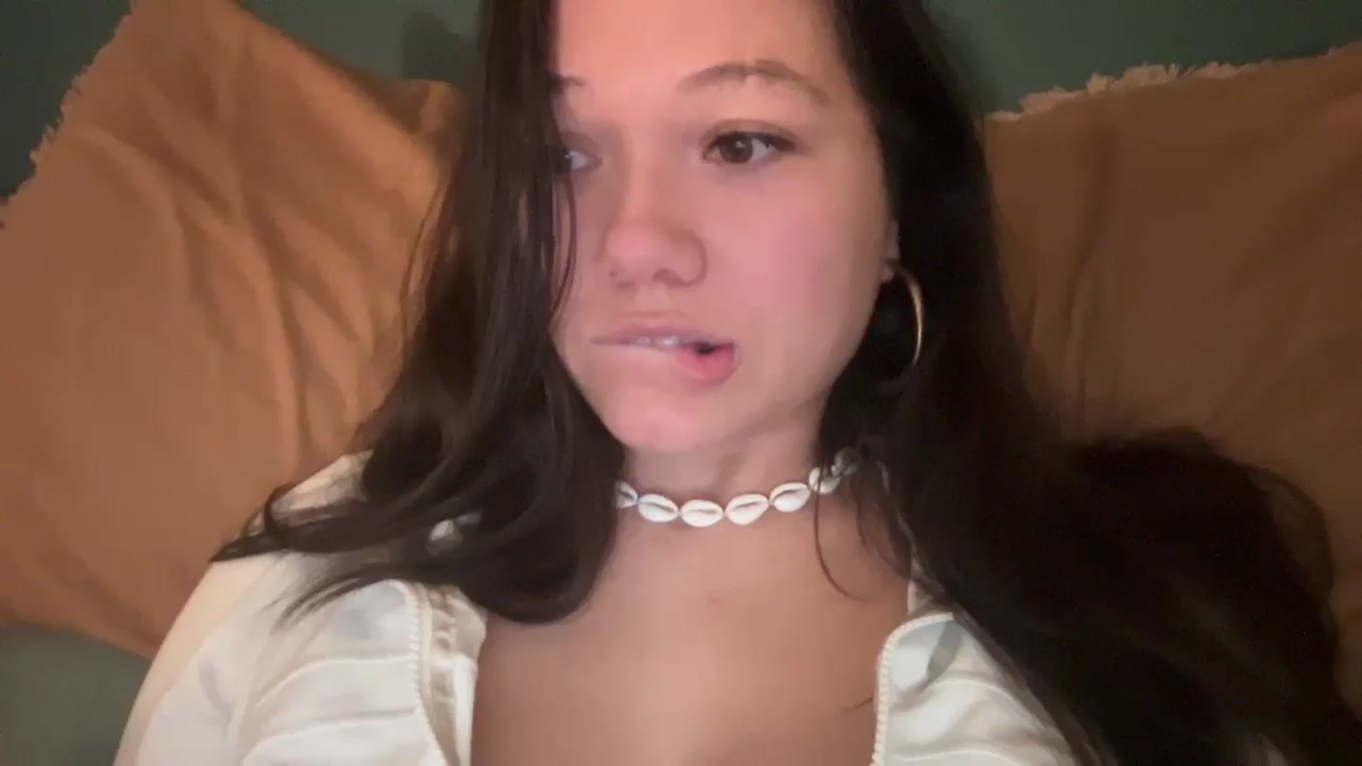Gallery image thumbnail from imava's myfreecams stream on, 03/17/2025, 20:51 image 8 of 20