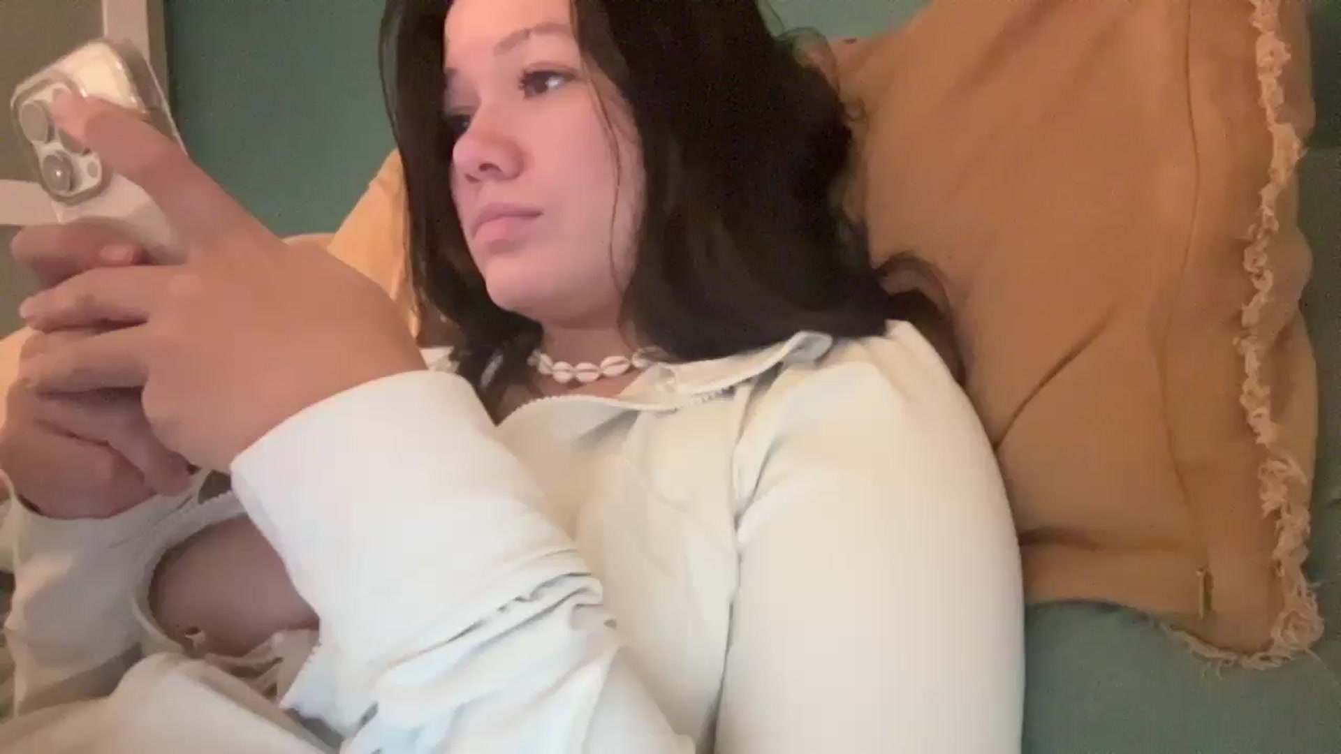 Gallery image thumbnail from imava's myfreecams stream on, 03/17/2025, 22:20 image 1 of 20
