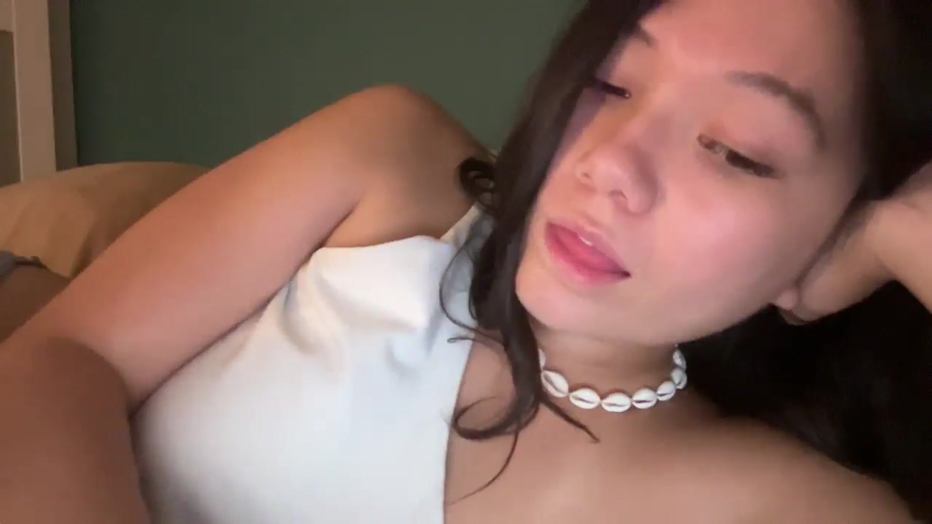 Gallery image thumbnail from imava's myfreecams stream on, 03/27/2025, 01:34 image 13 of 20