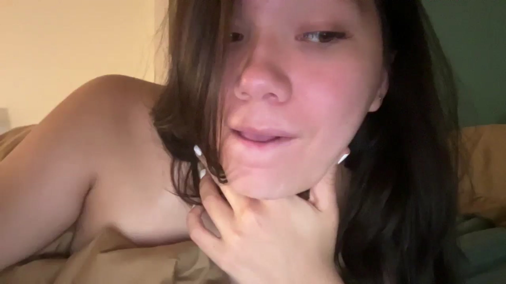 Gallery image thumbnail from imava's myfreecams stream on, 03/27/2025, 02:19 image 15 of 20